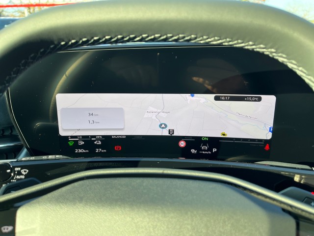 AUDI Q3 Sportback e-hybrid 200 kW S tronig-image-13