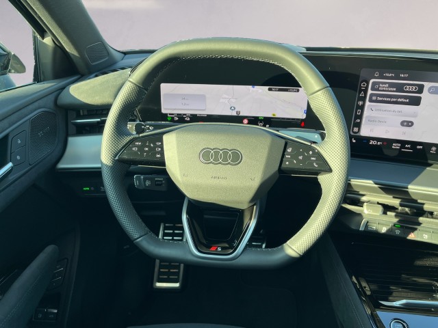 AUDI Q3 Sportback e-hybrid 200 kW S tronig-image-12