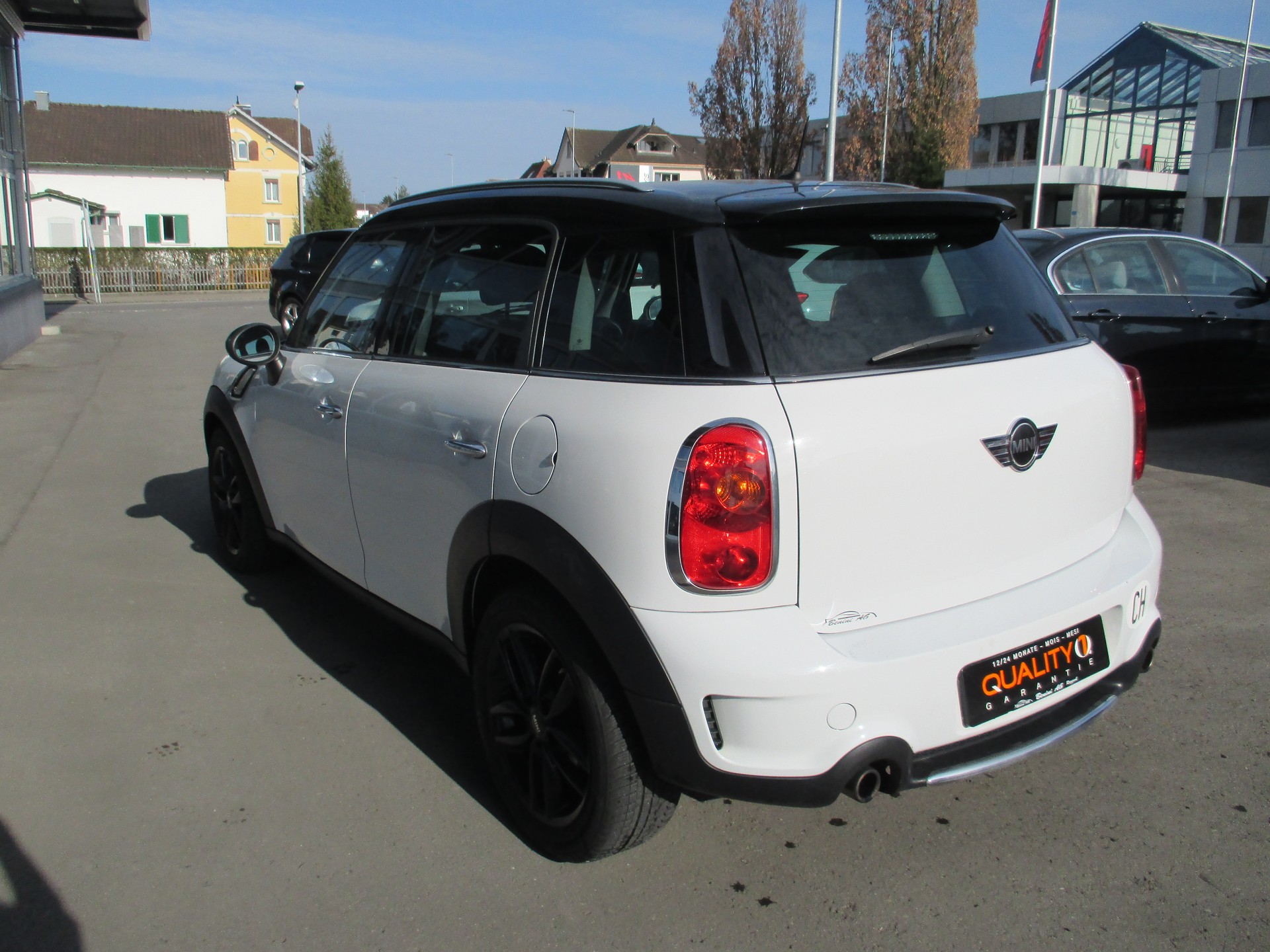 MINI Countryman Cooper S FWD-image-5