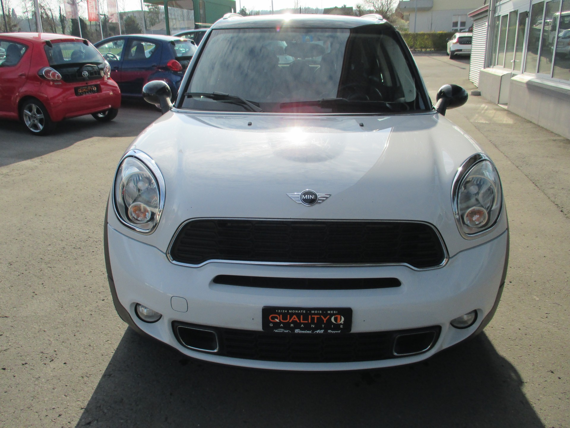 MINI Countryman Cooper S FWD-image-1