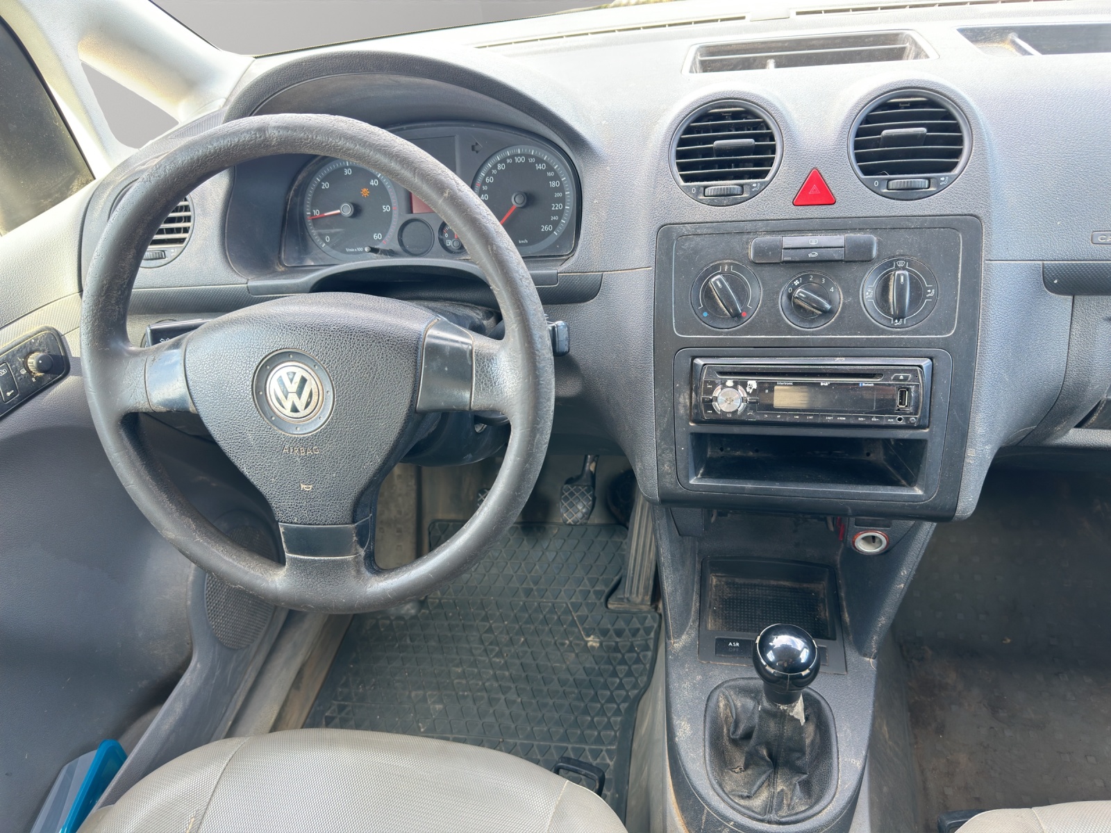VW Caddy 1.9TDI PD-image-10