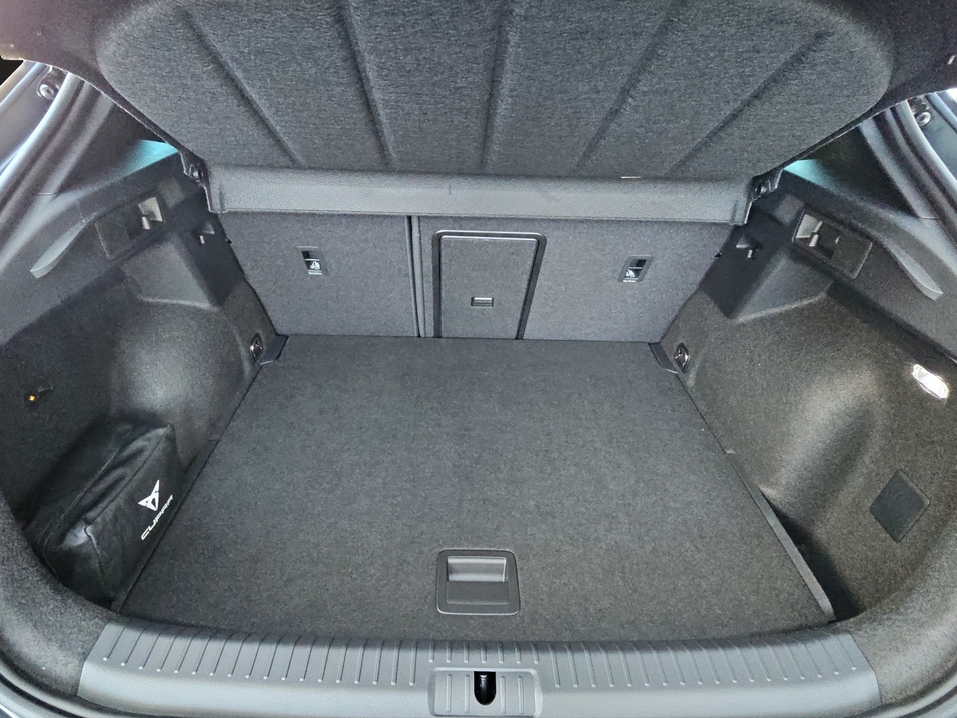 CUPRA Formentor 2.0TSI Prime Edition VZ 4Drive DSG-image-8