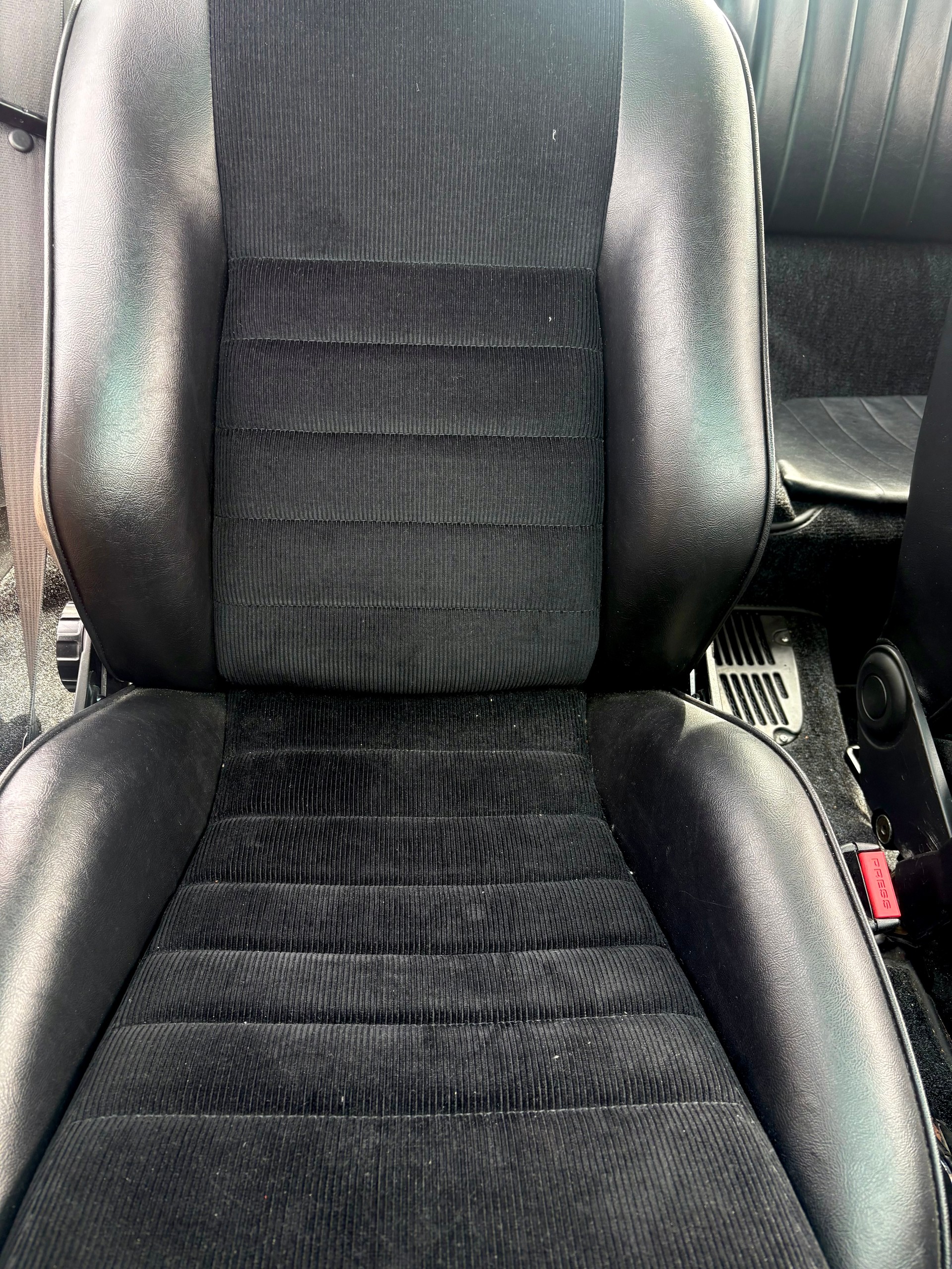 PORSCHE 911 E-image-5