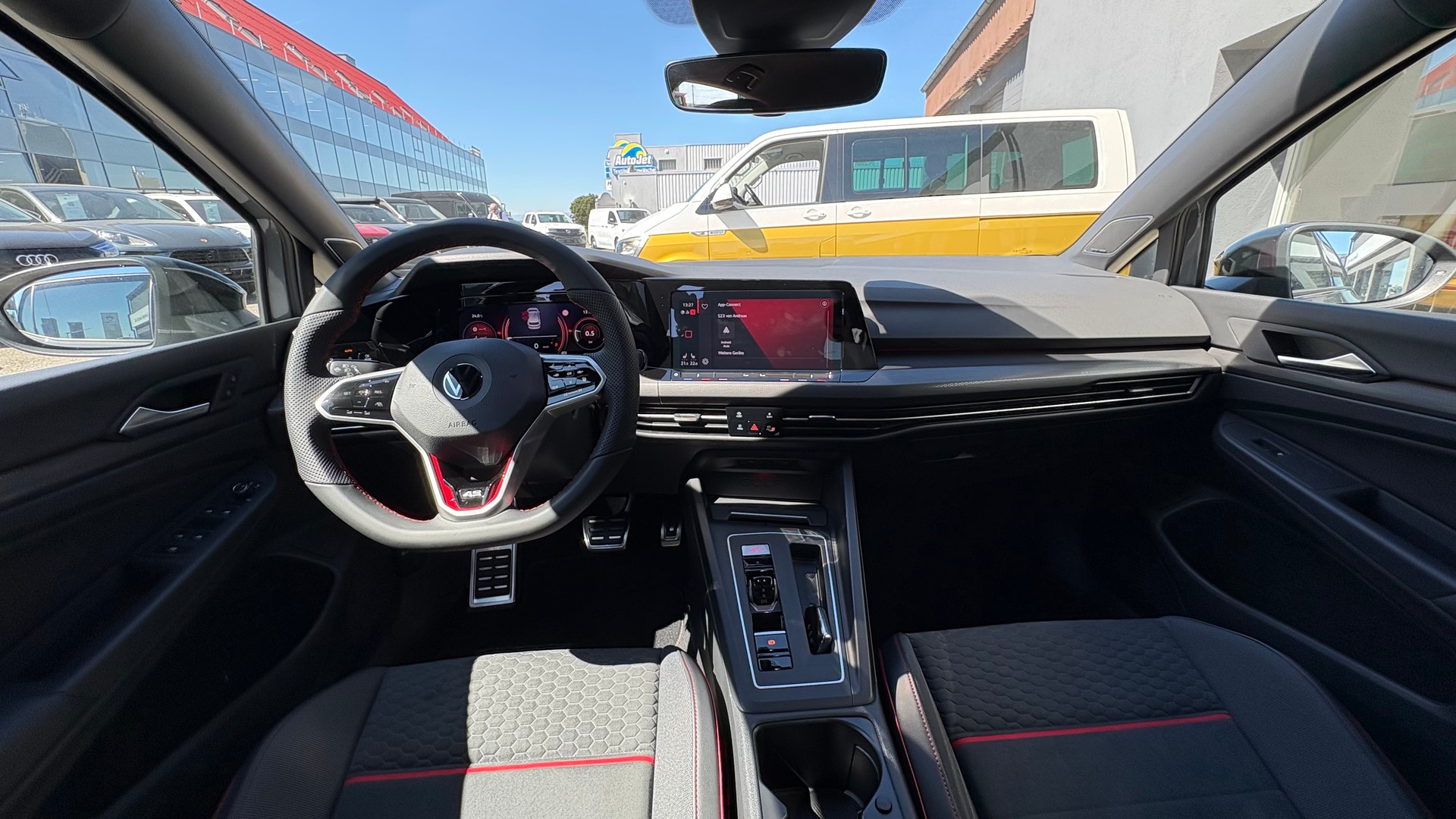 VW Golf 2.0 TSI GTI Clubsport 45 DSG-image-7