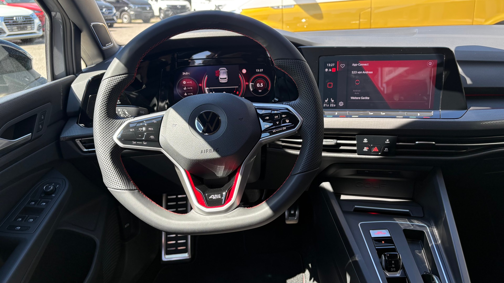 VW Golf 2.0 TSI GTI Clubsport 45 DSG-image-8