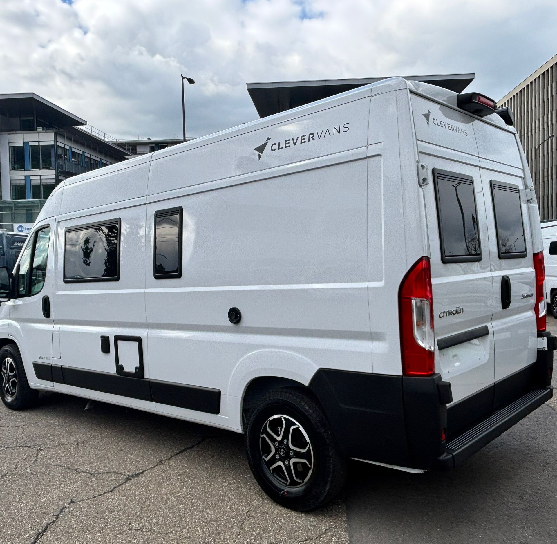 CLEVER VANS Spirit 180PS Automat-image-2