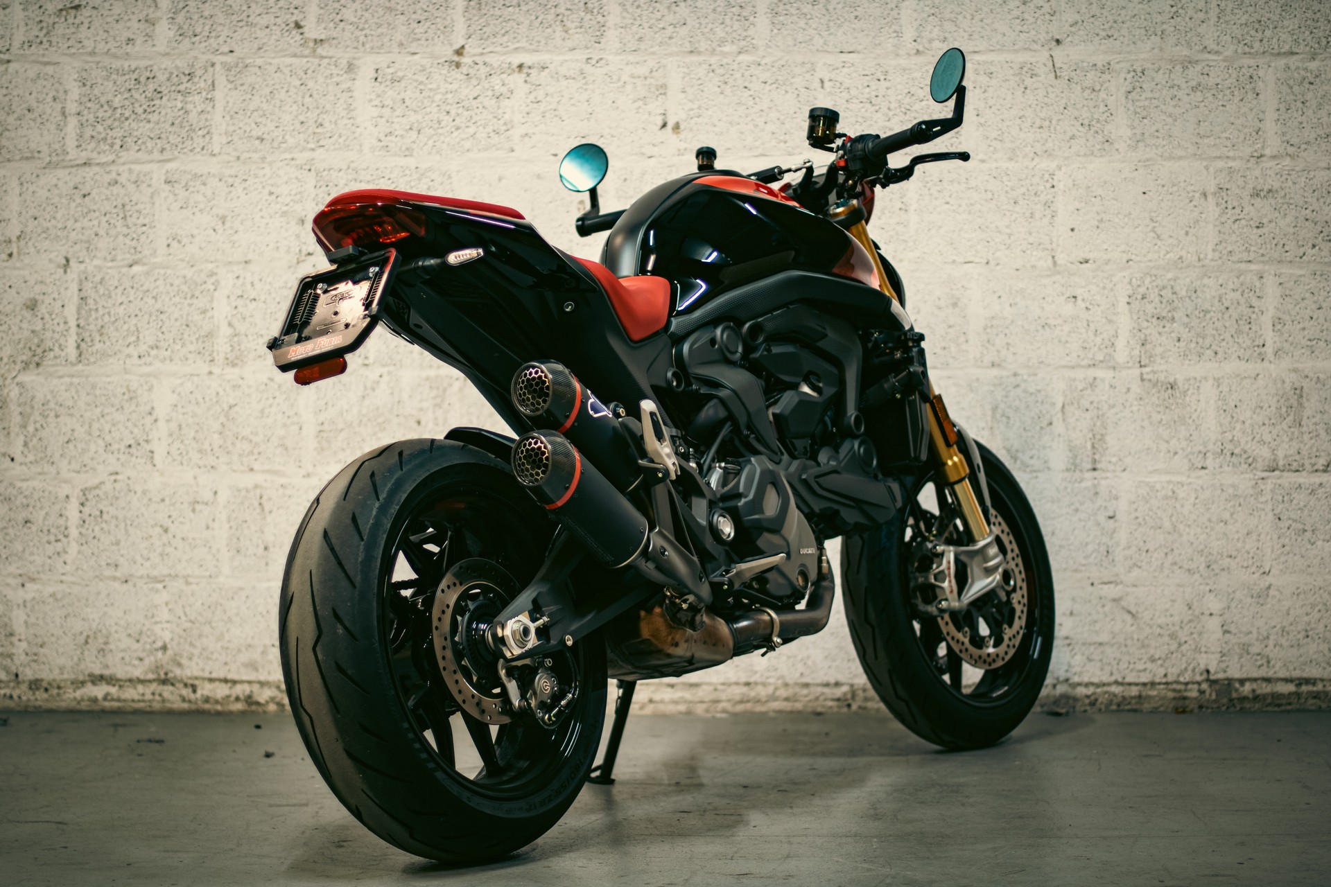 DUCATI Monster SP 937-showroom-element-3