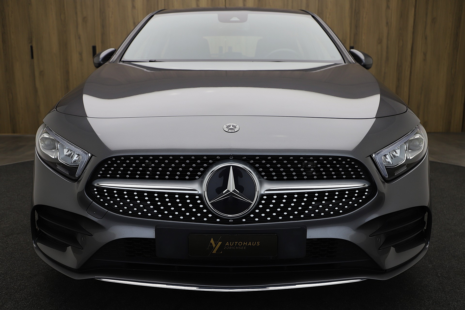 MERCEDES-BENZ A 250 AMG Line 4Matic 7G-DCT-image-1