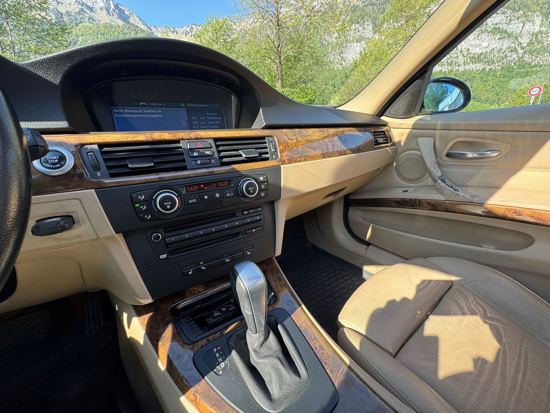 BMW 335xi Touring Steptronic-image-11