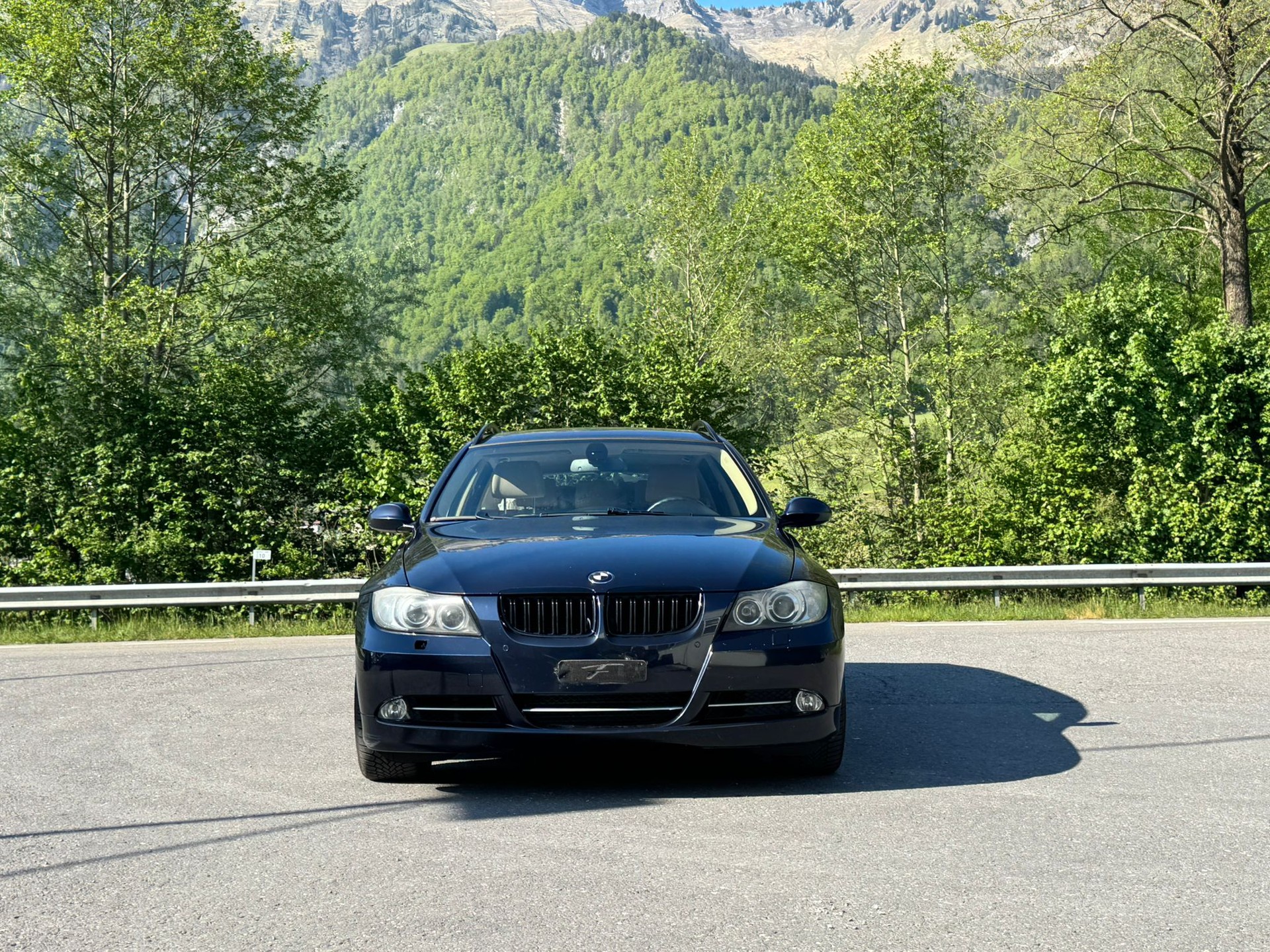 BMW 335xi Touring Steptronic-image-0