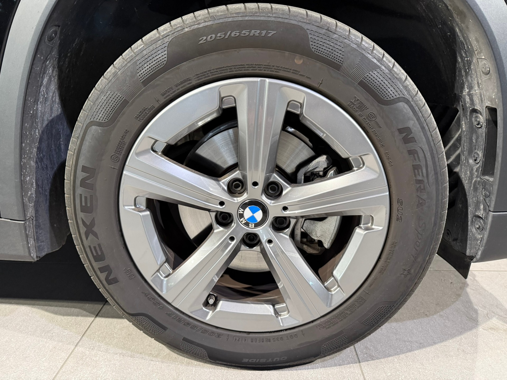 BMW X1 sDrive 18i-image-6
