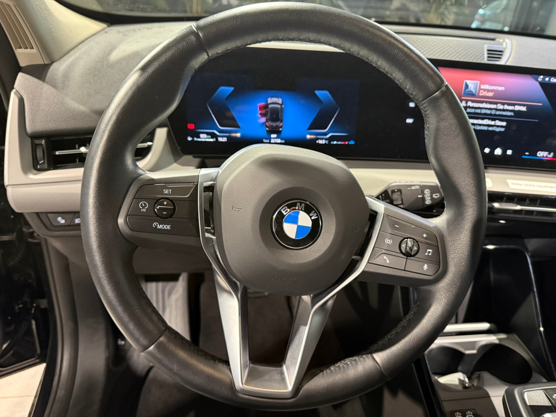 BMW X1 sDrive 18i-image-18