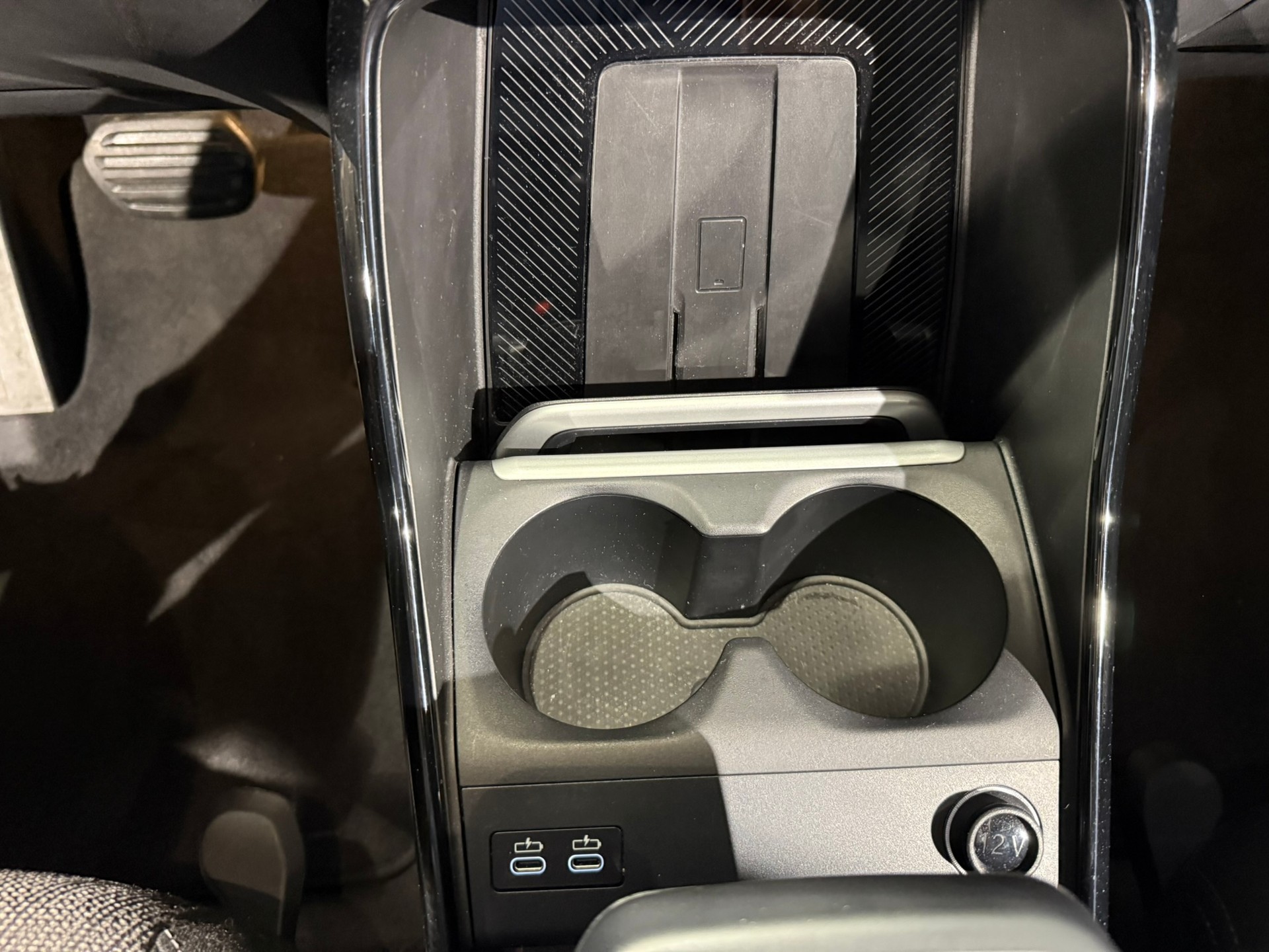BMW X1 sDrive 18i-image-22