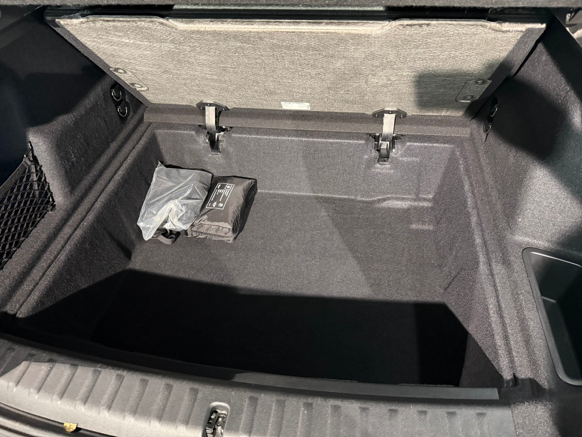 BMW X1 sDrive 18i-image-15