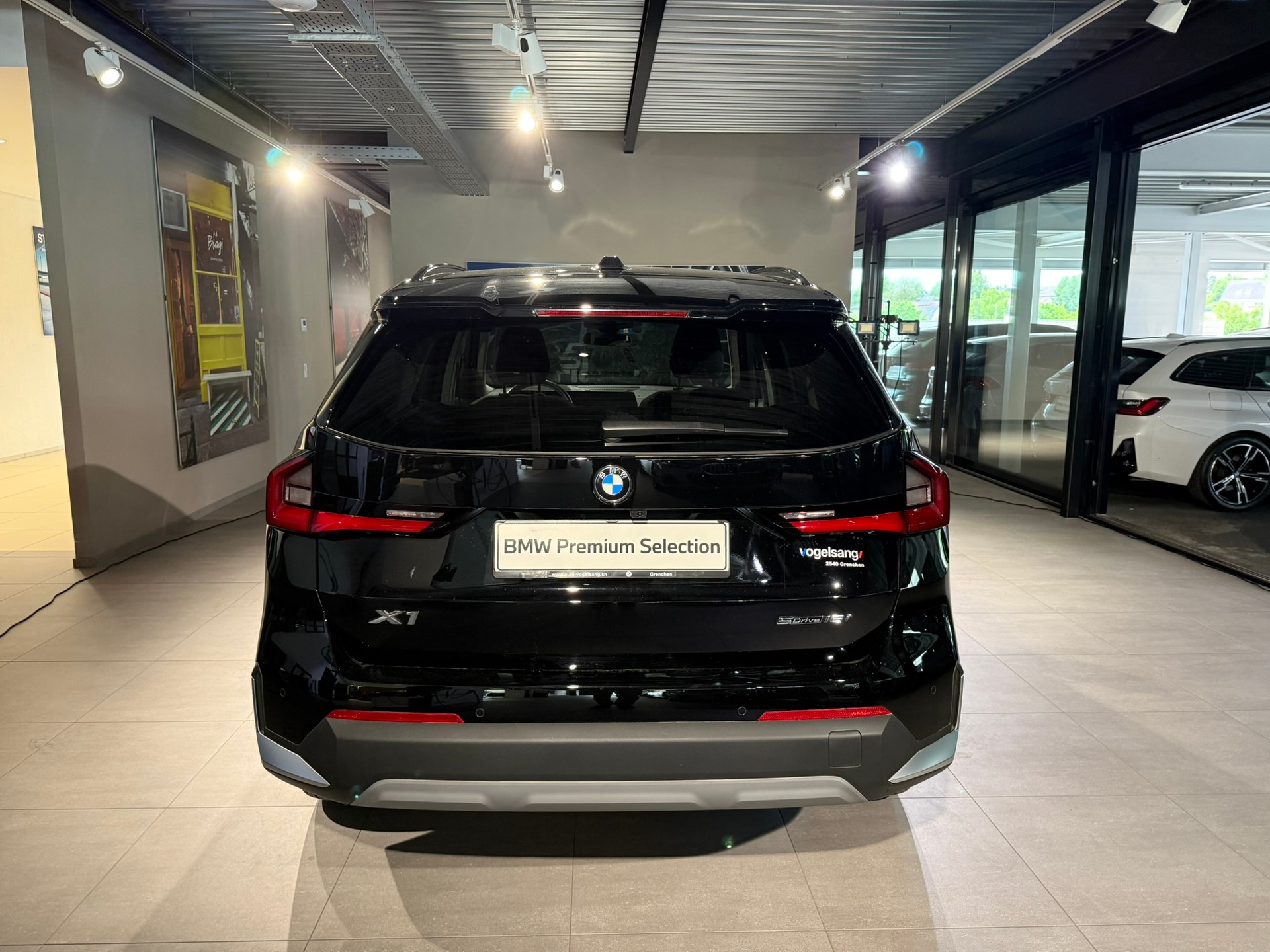 BMW X1 sDrive 18i-image-3