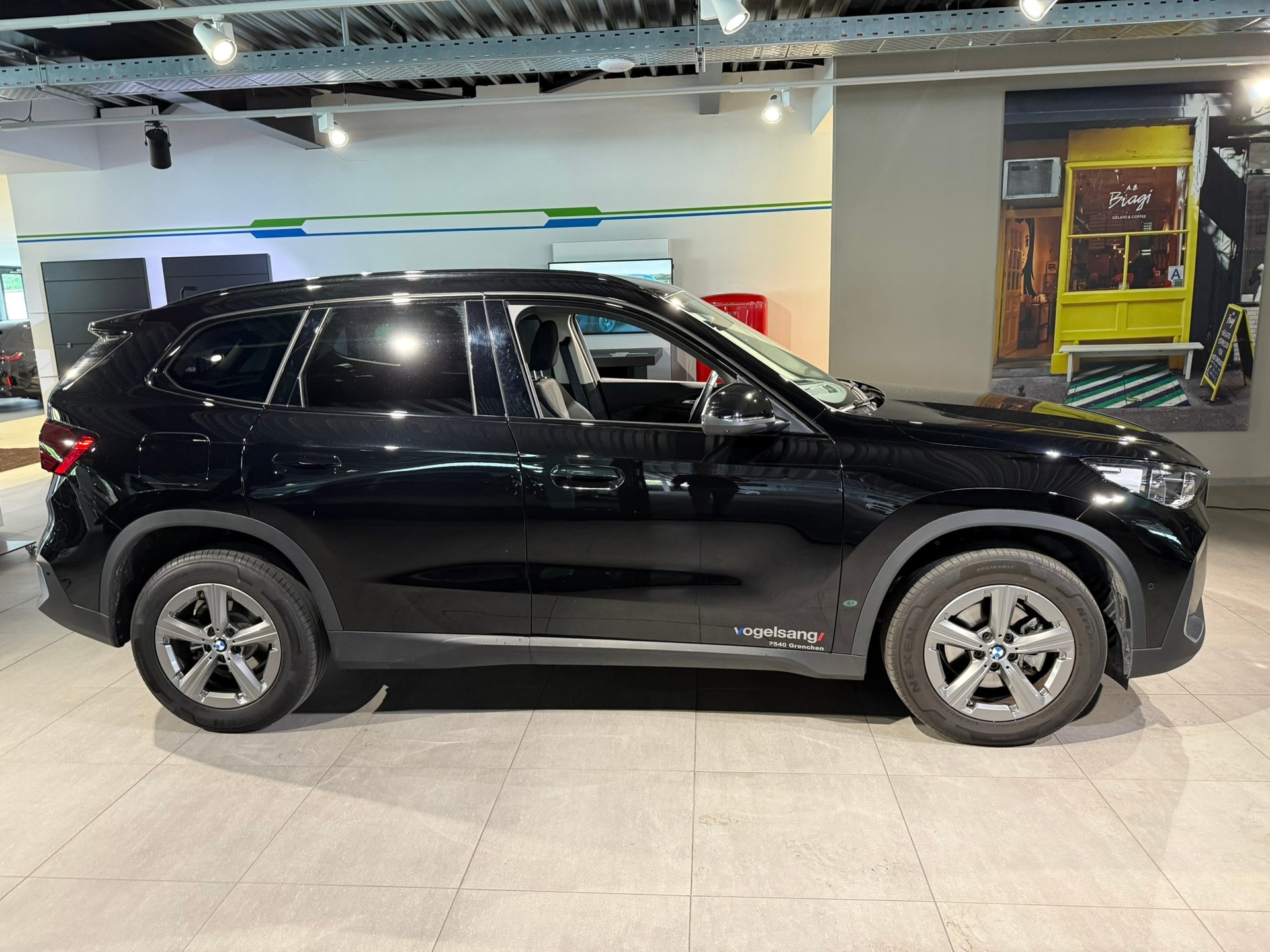 BMW X1 sDrive 18i-image-5