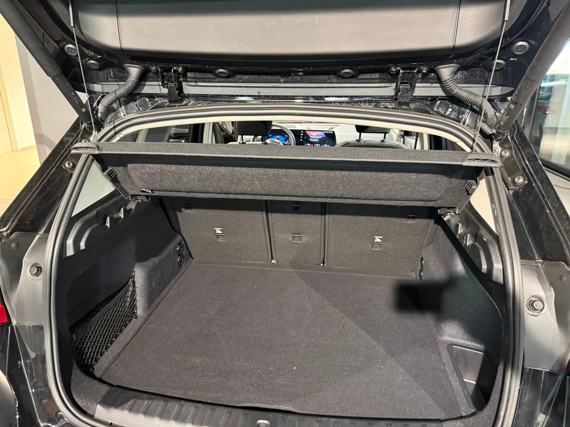 BMW X1 sDrive 18i-image-14