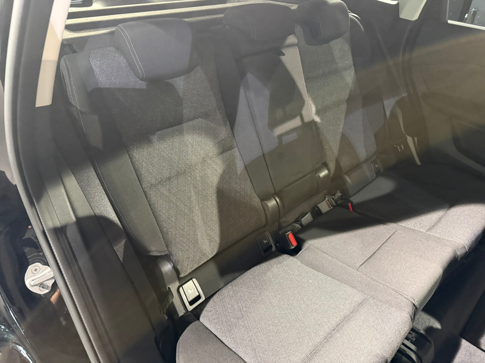 BMW X1 sDrive 18i-image-16