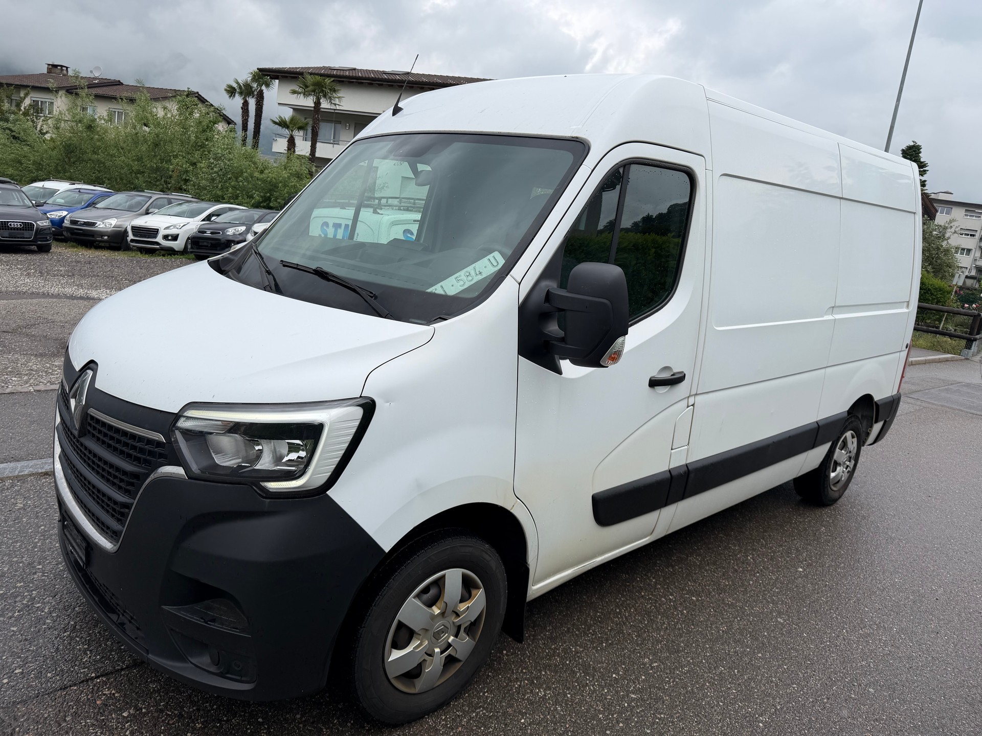 RENAULT Master T33 2.3dCi 135 L2H2-image-1