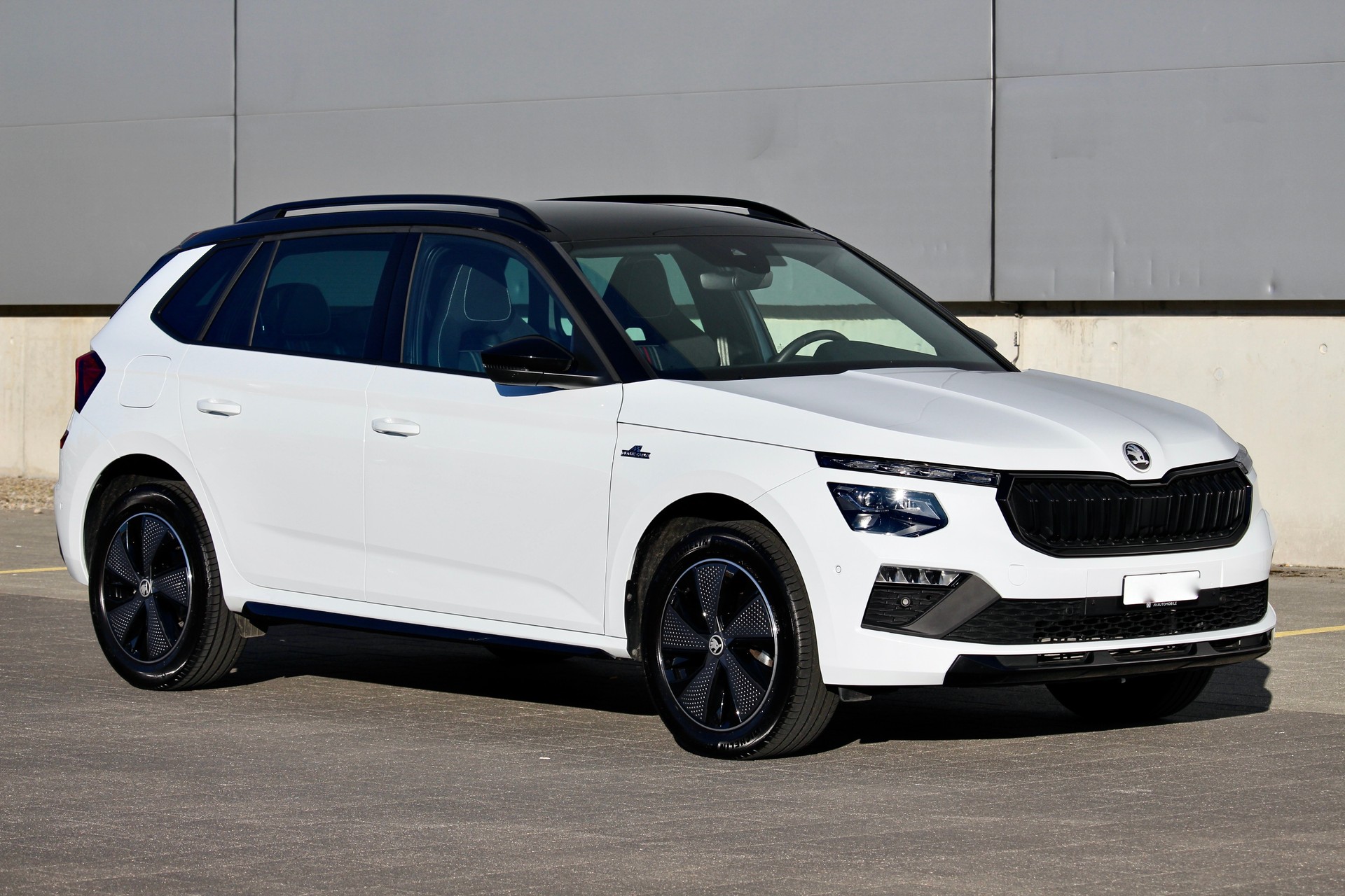 SKODA Kamiq 1.5 TSI Monte Carlo DSG 150PS *Facelift Model *Panorama-Glasdach *5 jahre Werks-Garantie *elektr. Heckklappe *elektr. AHK-image-1