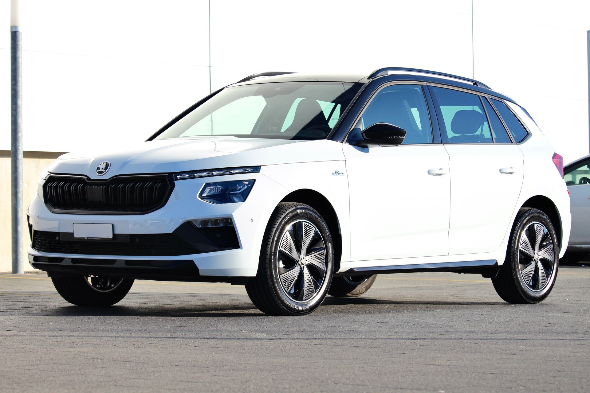 SKODA Kamiq 1.5 TSI Monte Carlo DSG 150PS *Facelift Model *Panorama-Glasdach *5 jahre Werks-Garantie *elektr. Heckklappe *elektr. AHK-image-9