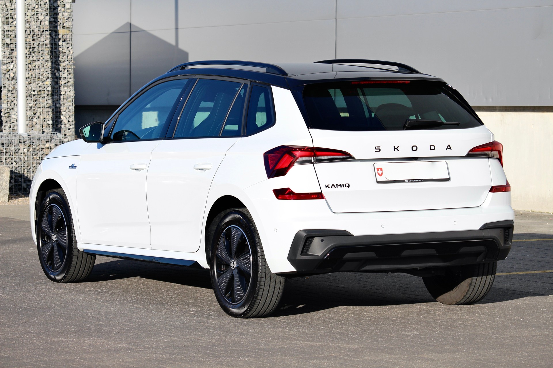 SKODA Kamiq 1.5 TSI Monte Carlo DSG 150PS *Facelift Model *Panorama-Glasdach *5 jahre Werks-Garantie *elektr. Heckklappe *elektr. AHK-image-7