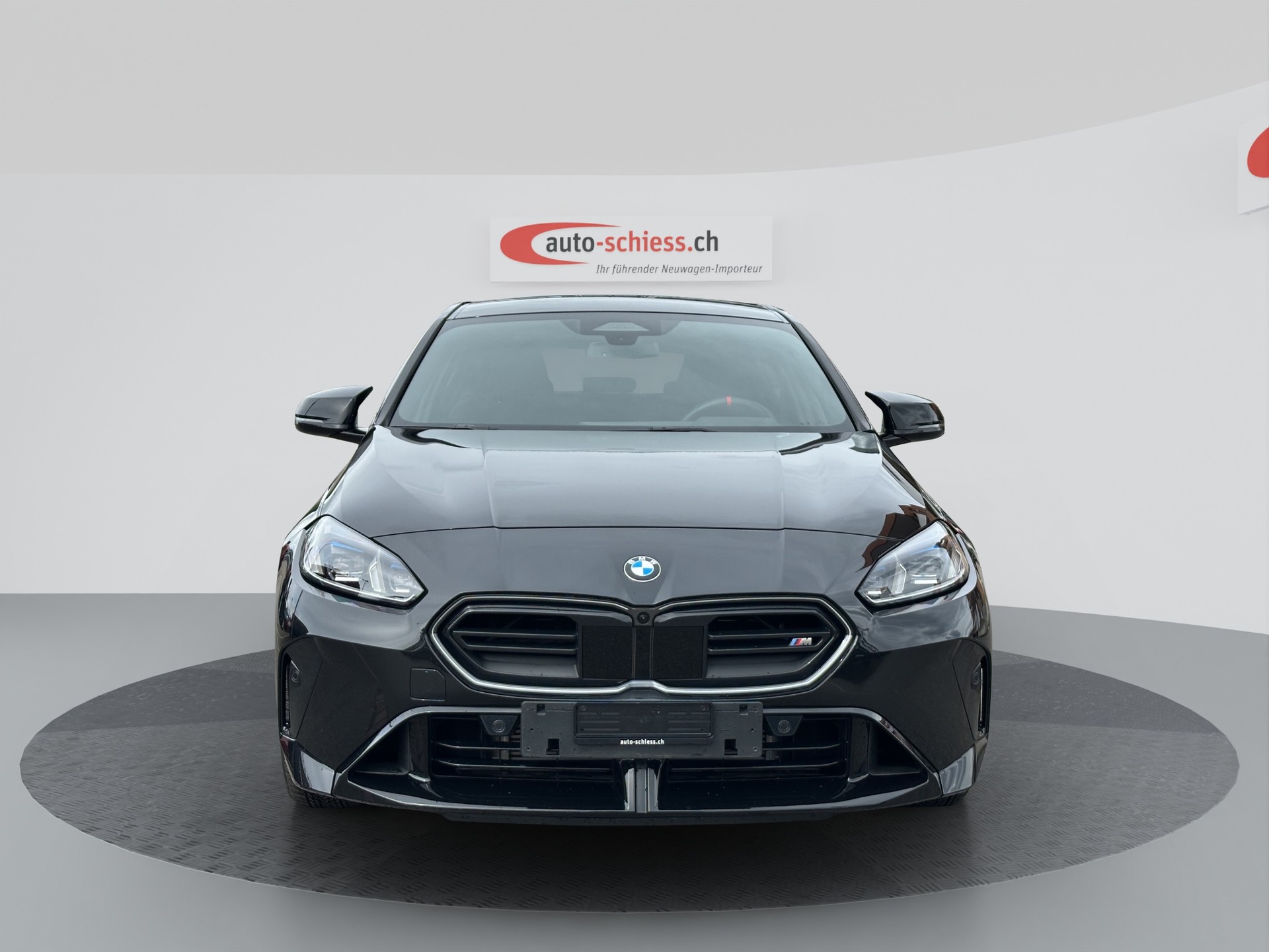 BMW M135 xDrive Shadow Line Iconic Glow-image-1