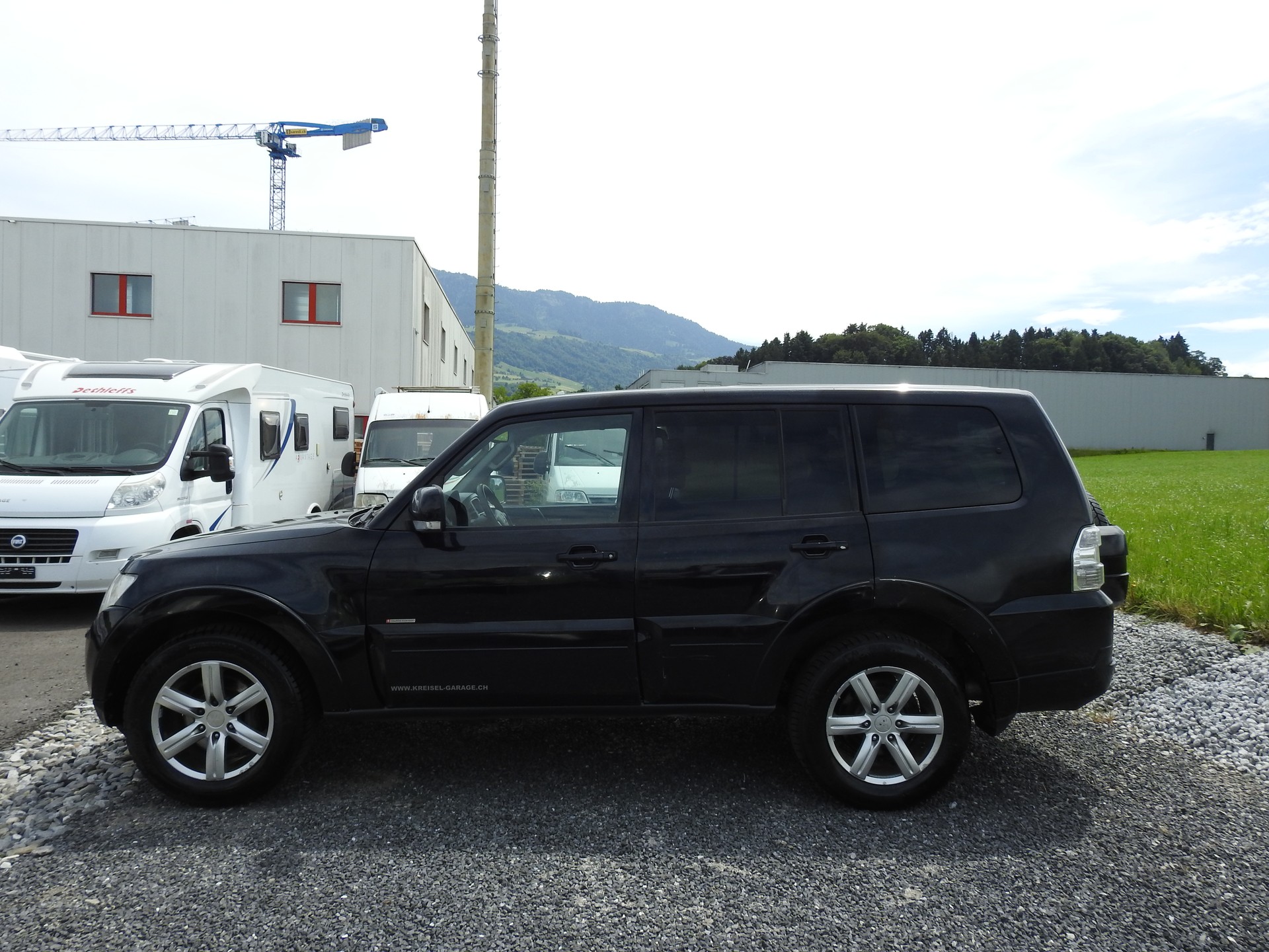 MITSUBISHI Pajero 3.2 DI-D Swiss Edition Automatic-image-2
