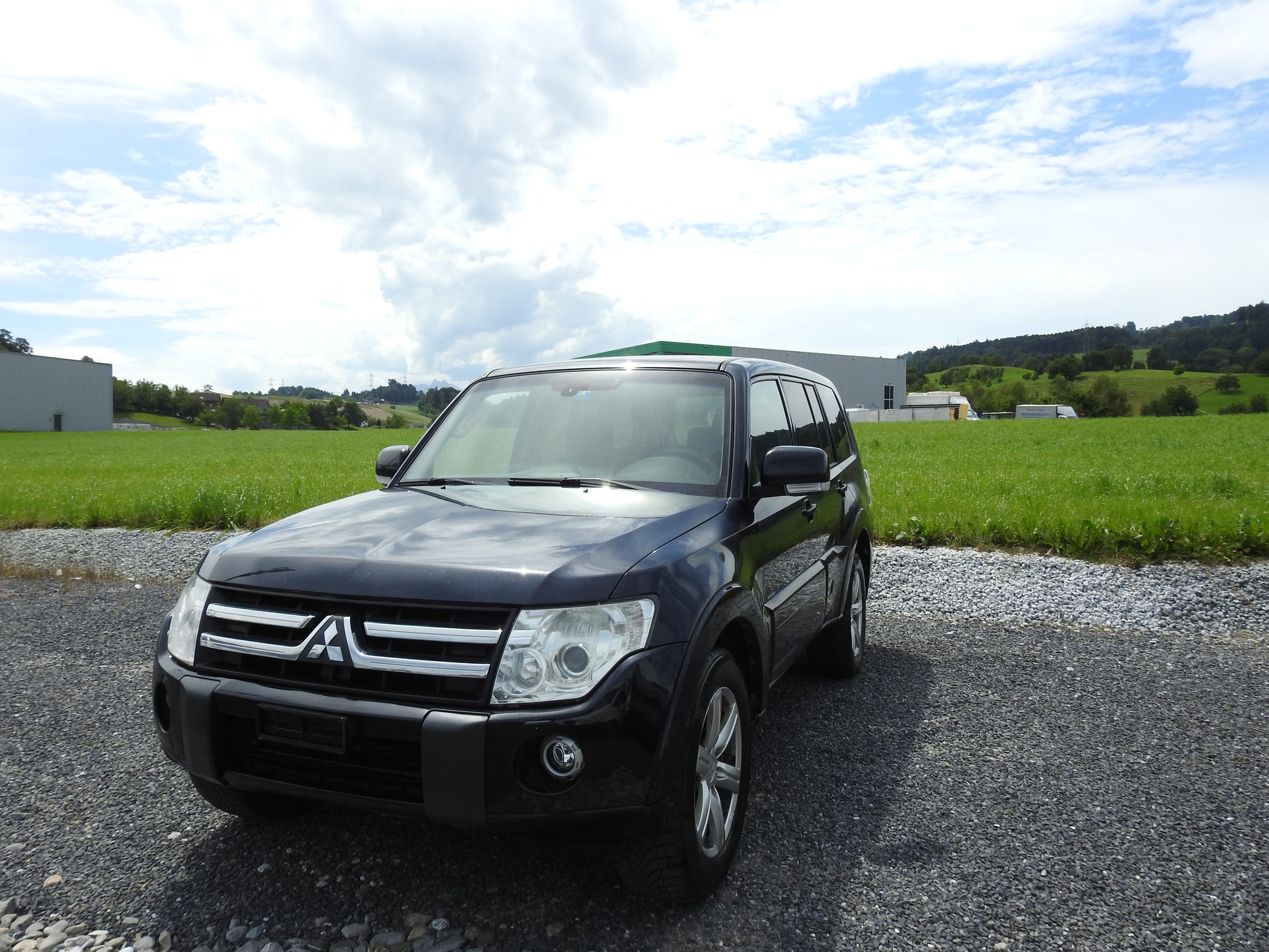MITSUBISHI Pajero 3.2 DI-D Swiss Edition Automatic-image-0