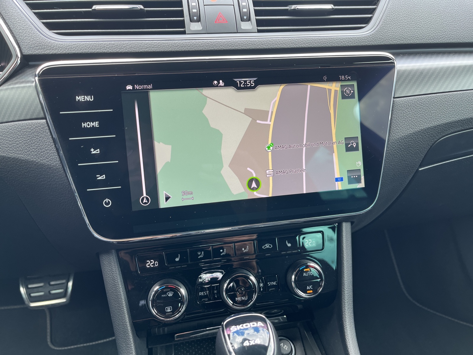 SKODA Superb Combi 2.0 TDi SportLine Light 4x4 DSG-image-10