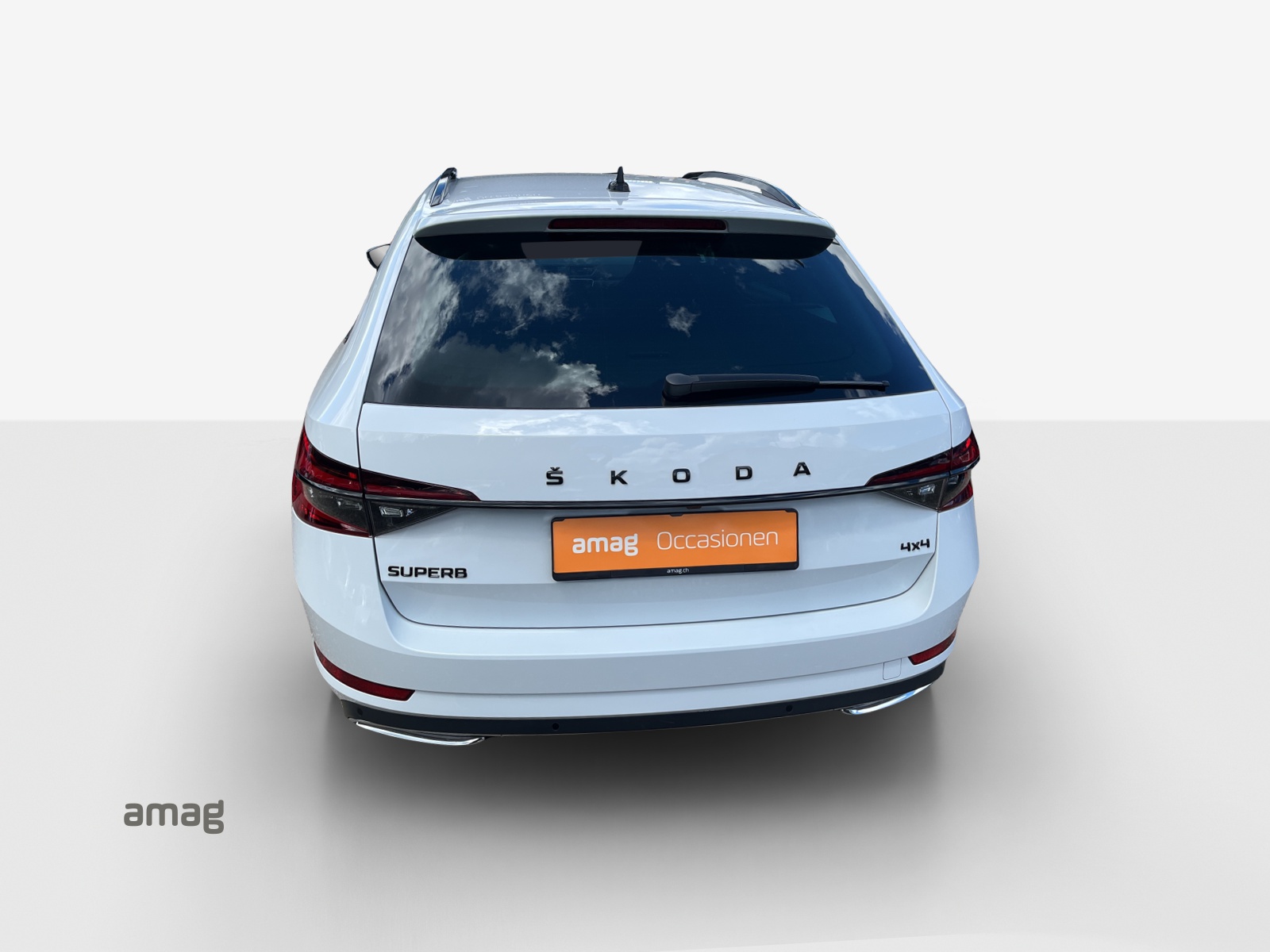 SKODA Superb Combi 2.0 TDi SportLine Light 4x4 DSG-image-3