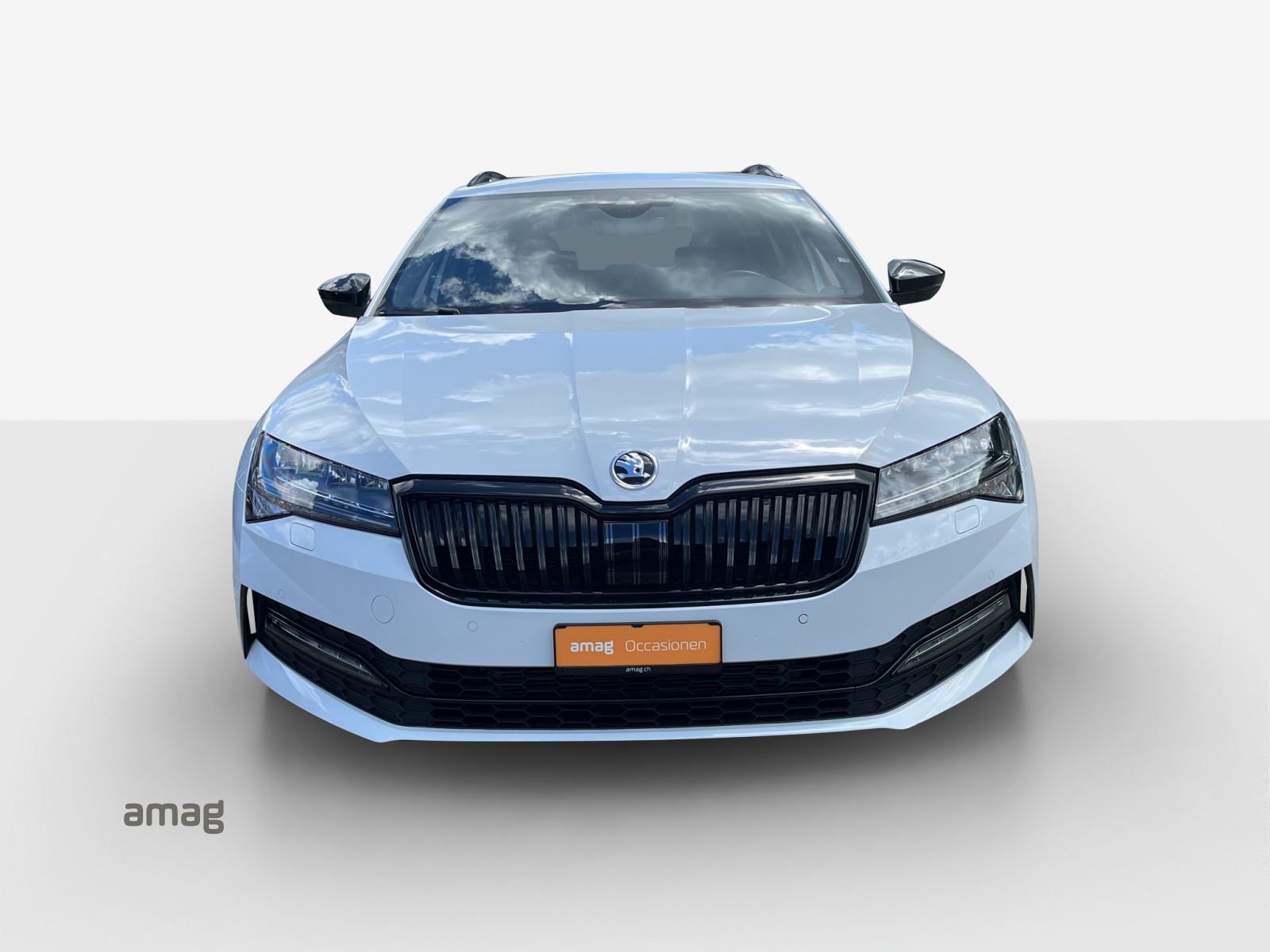 SKODA Superb Combi 2.0 TDi SportLine Light 4x4 DSG-image-6