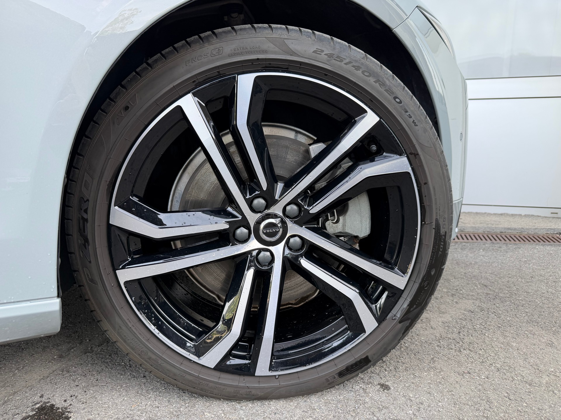 VOLVO V90 T8 eAWD Plus Dark Geartronic-image-8