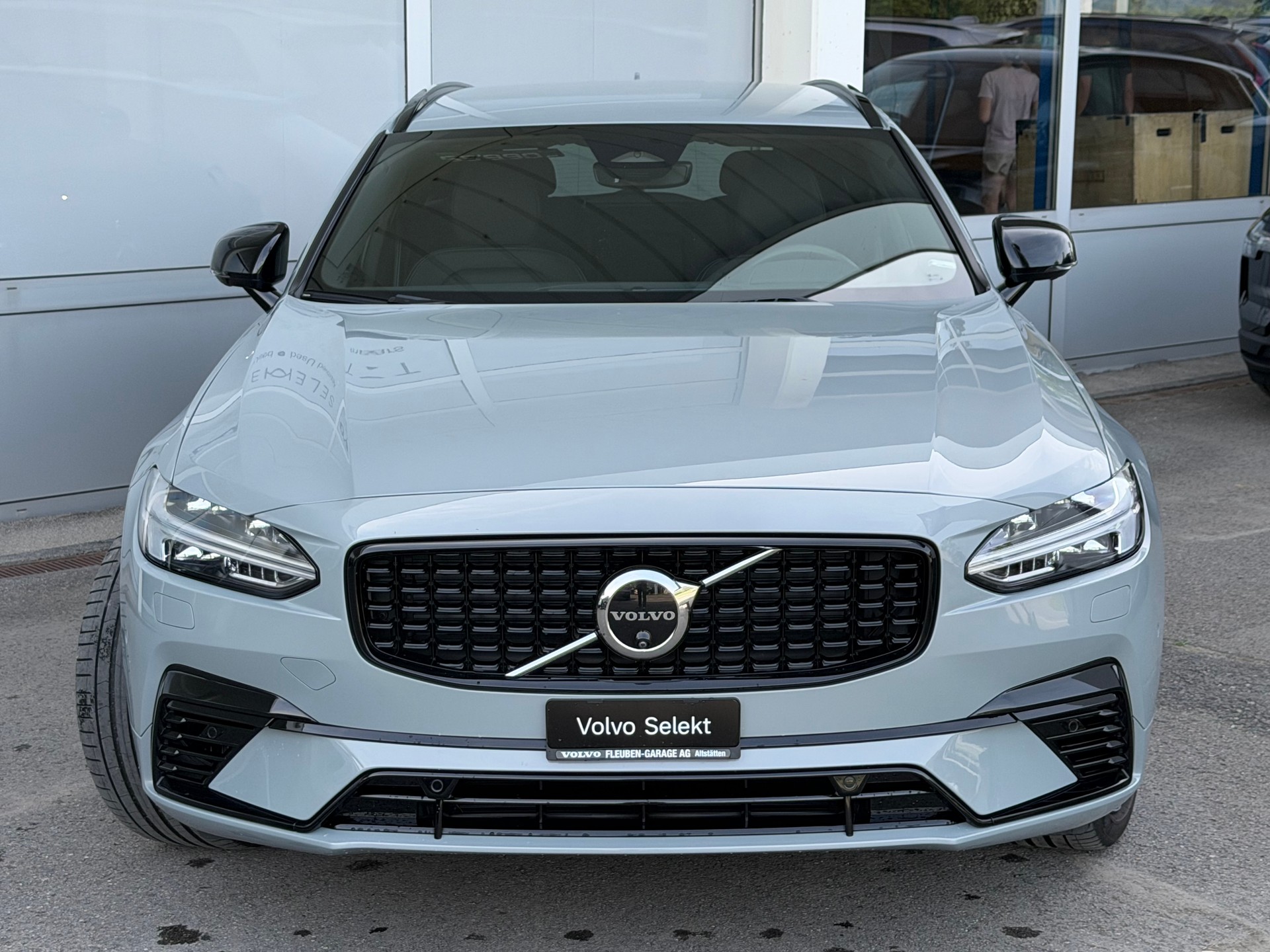 VOLVO V90 T8 eAWD Plus Dark Geartronic-image-22