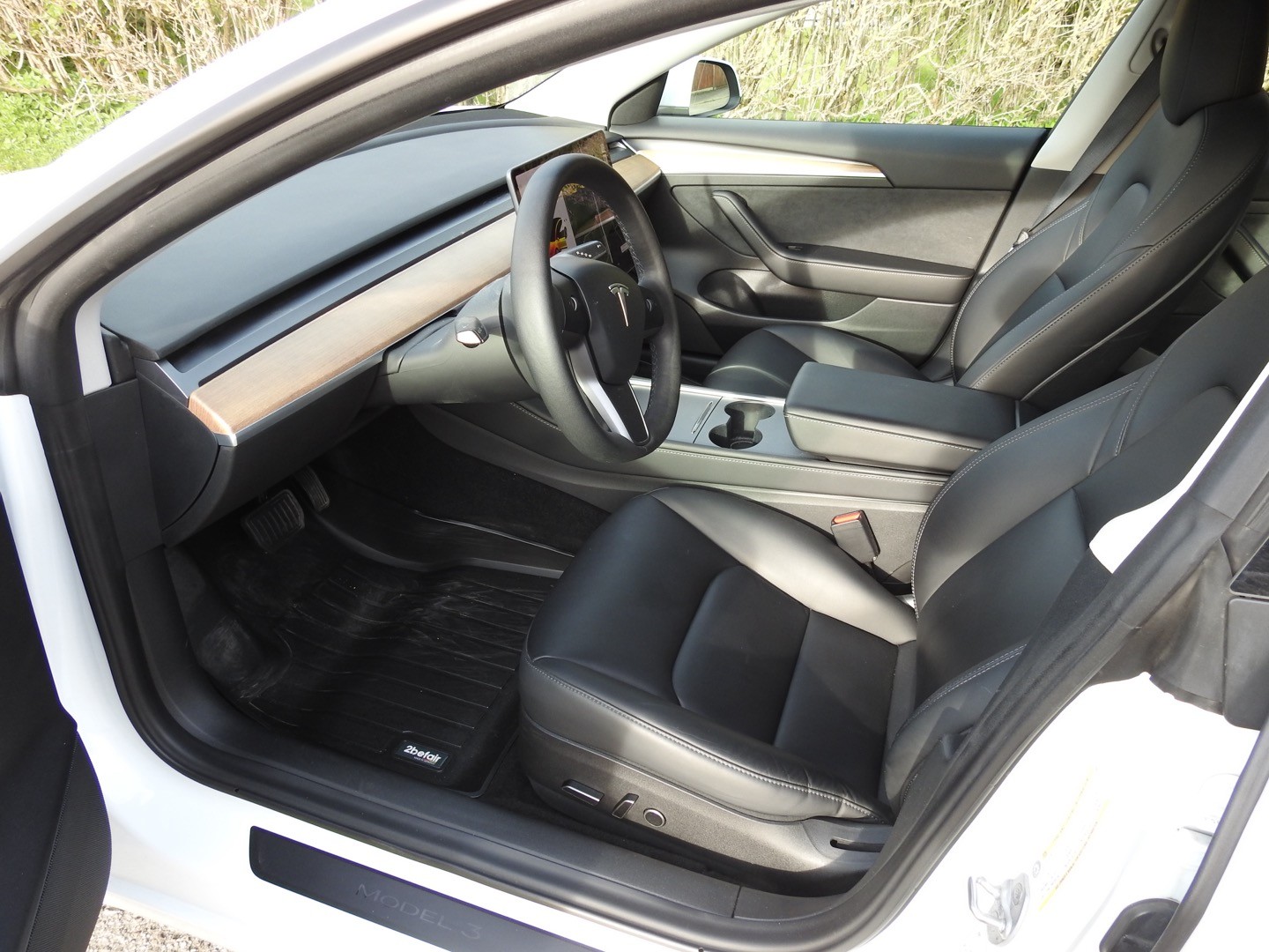 TESLA Model 3 Long Range Dual Motor-image-3
