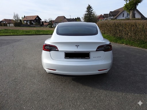 TESLA Model 3 Long Range Dual Motor-image-1