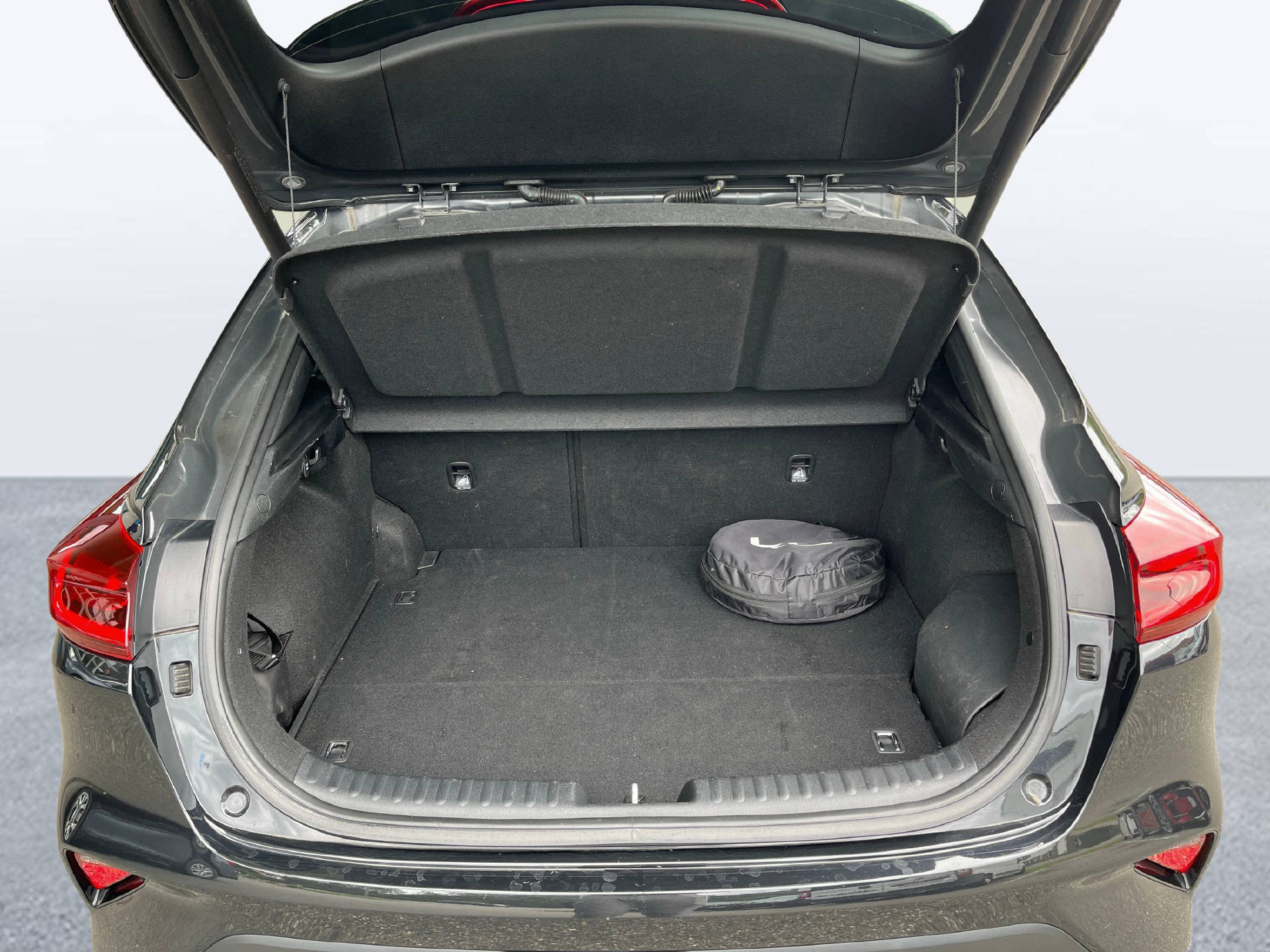 KIA XCeed 1.6 GDi Plug-in Hybrid Style-image-12