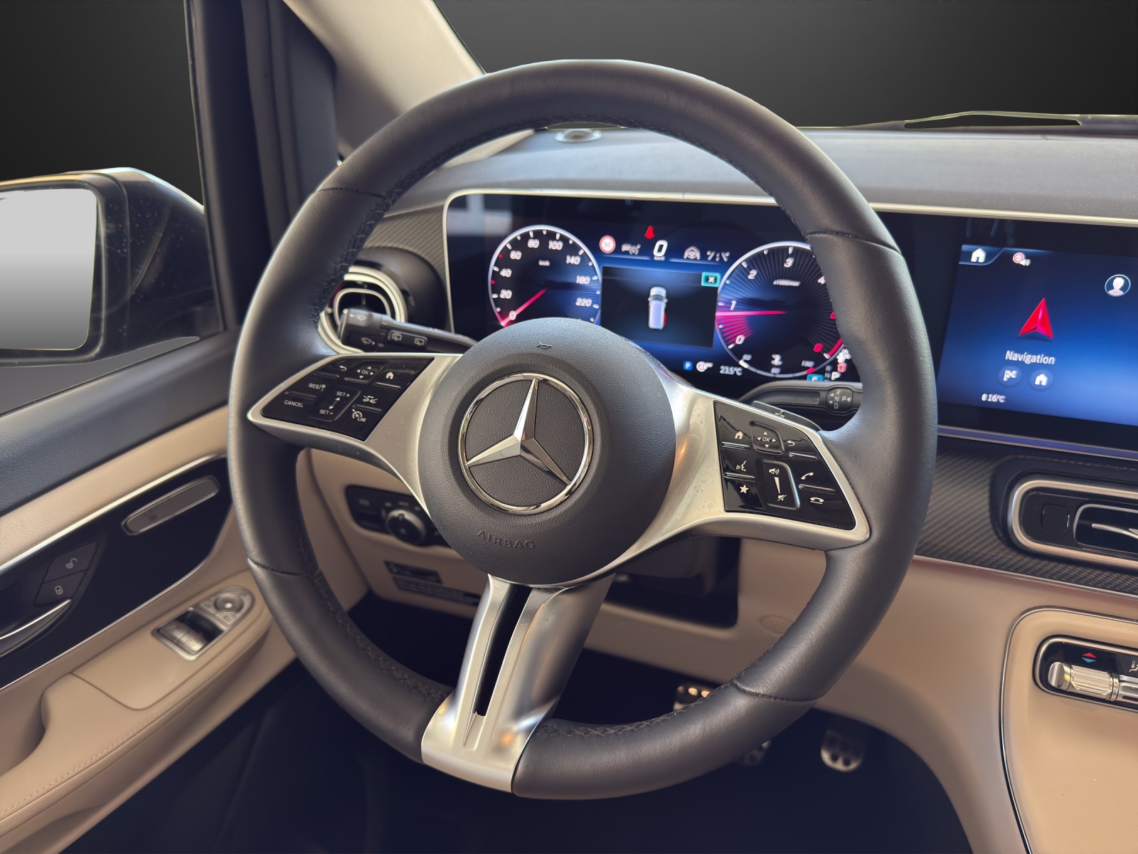 MERCEDES-BENZ Marco Polo 300 d 4M Automat-image-10