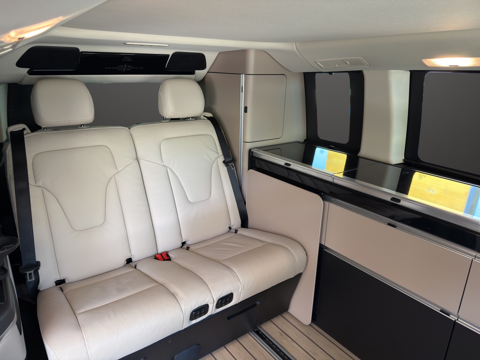 MERCEDES-BENZ Marco Polo 300 d 4M Automat-image-14