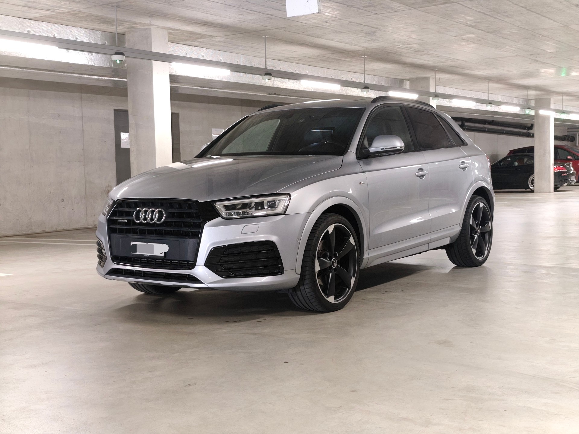 AUDI Q3 2.0 TFSI sport quattro S-tronic-image-10