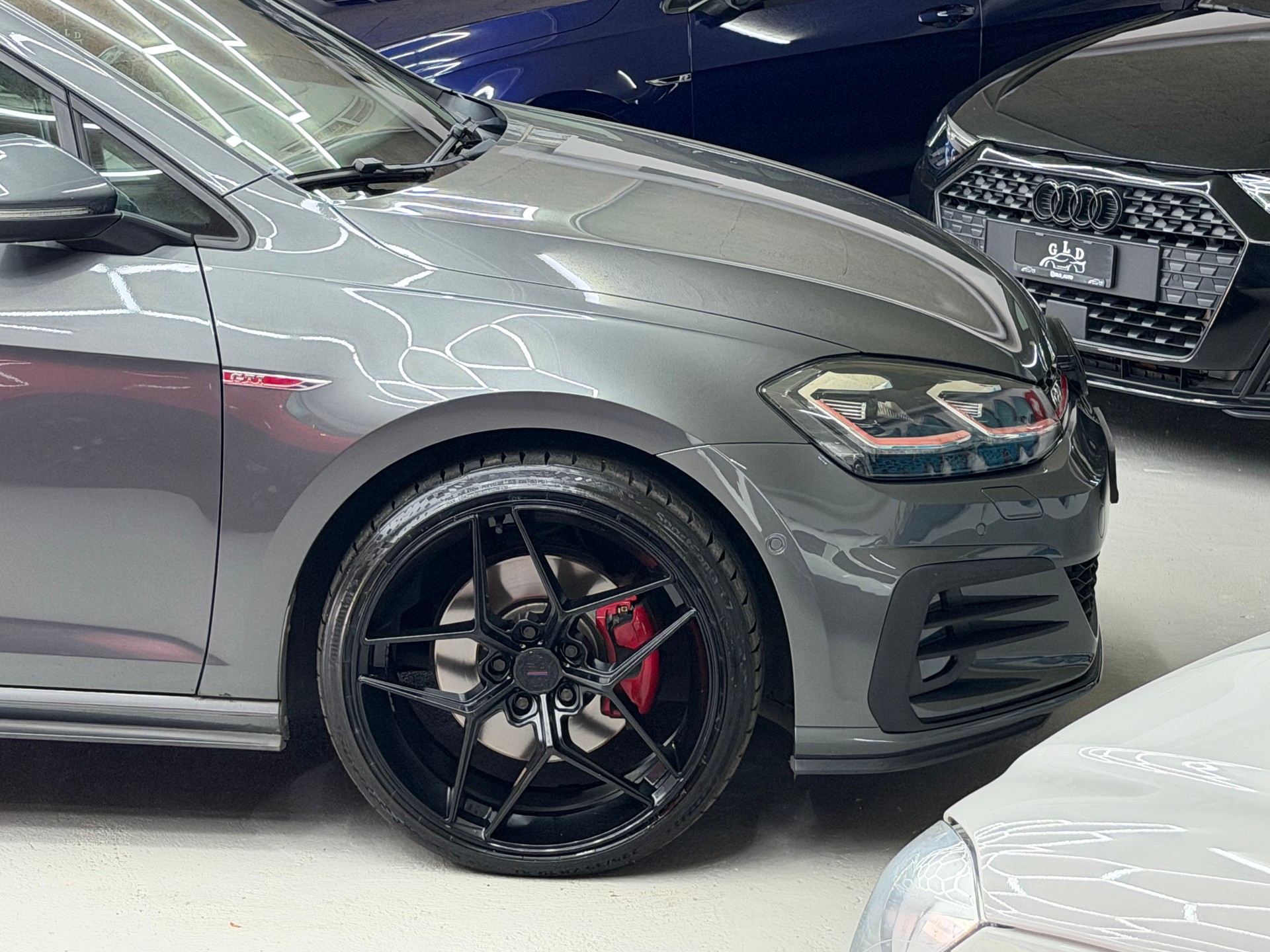 VW Golf 2.0 TSI GTI DSG *CH Auto/19’ black wheels*-image-8