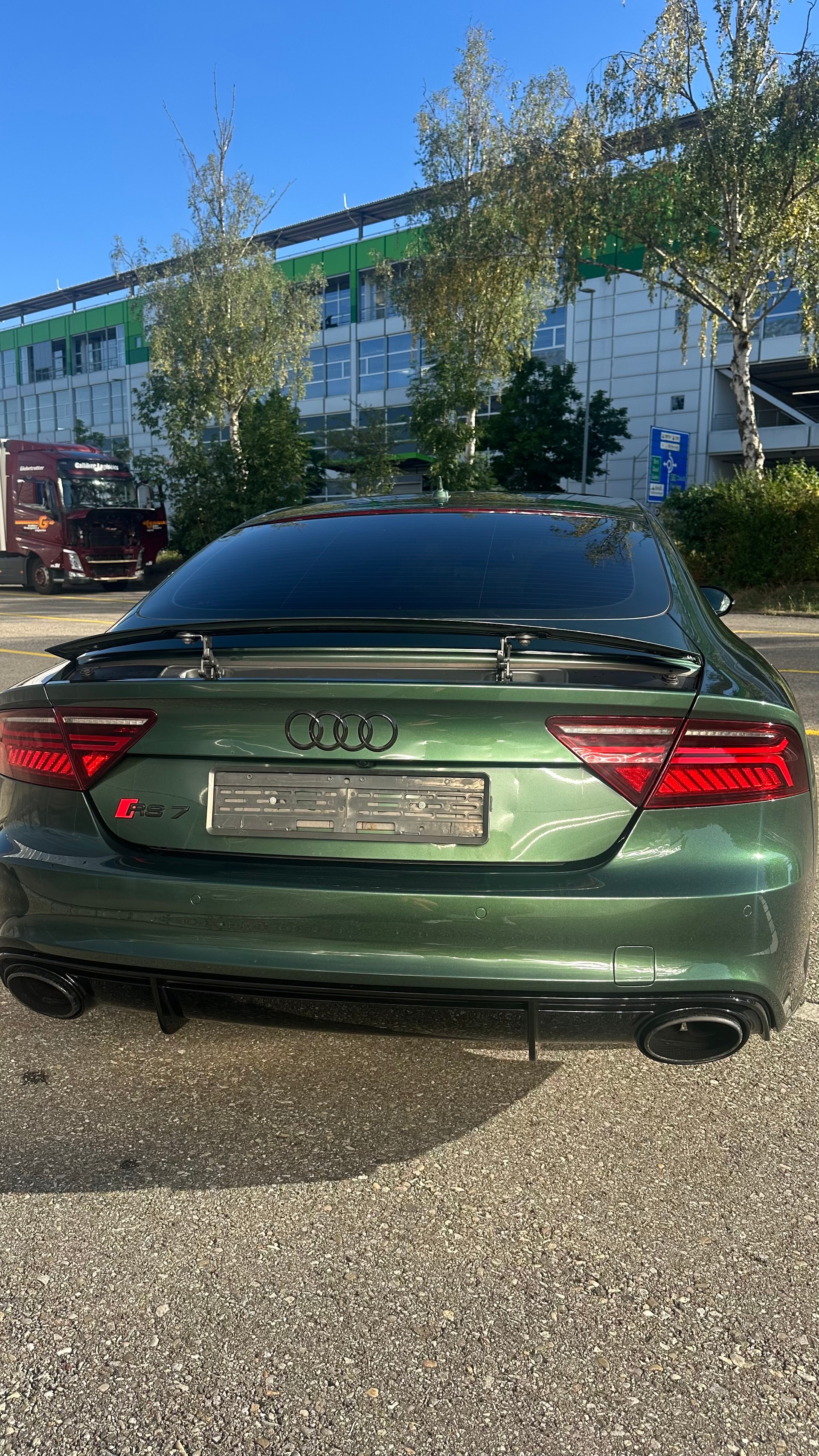 AUDI 4.0 V8 TFSI perform. qu. T-Tr.-image-2