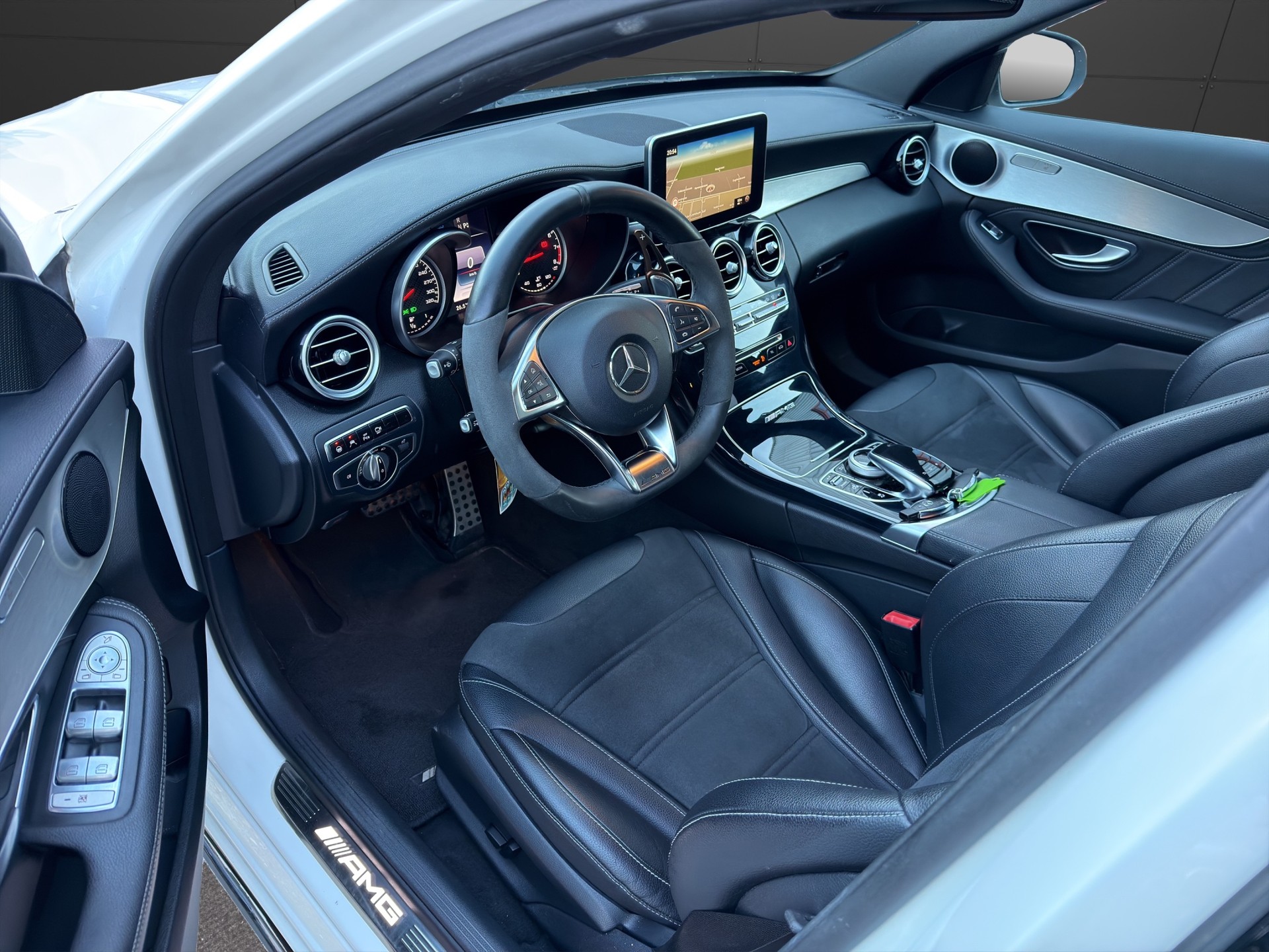 MERCEDES-BENZ C 63 AMG Speedshift Frisch MFK&Service-image-10