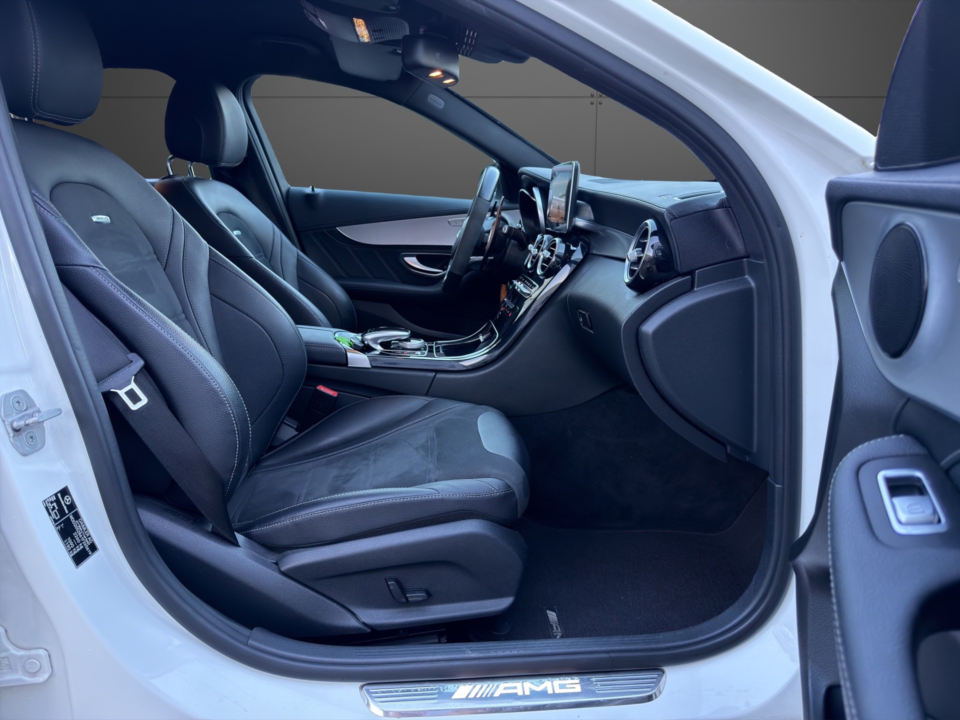MERCEDES-BENZ C 63 AMG Speedshift Frisch MFK&Service-image-15