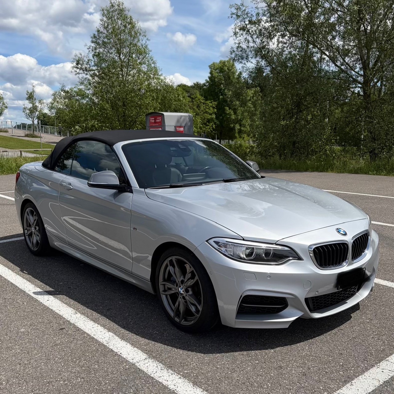 BMW M235i xDrive SAG-image-3