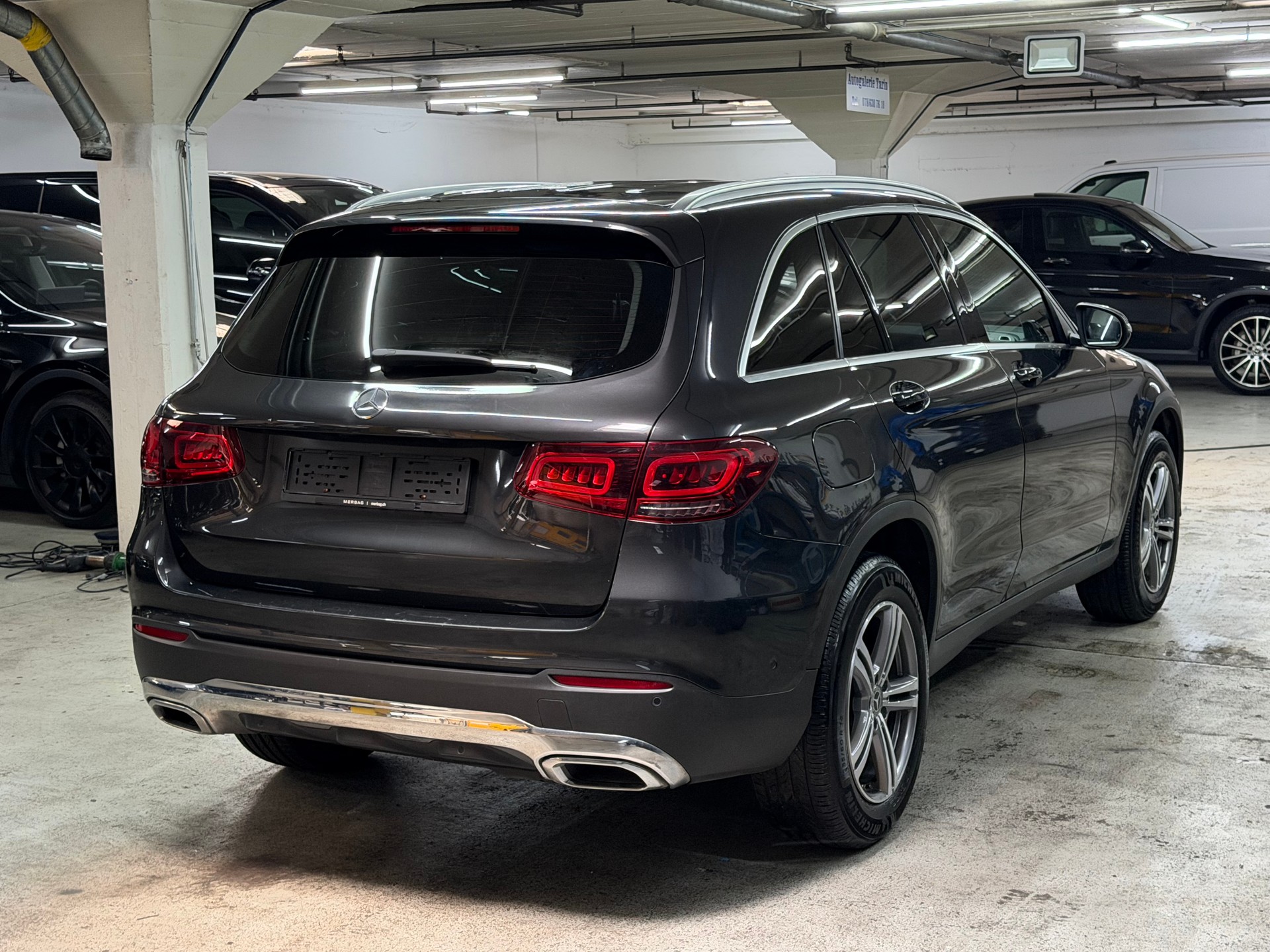 MERCEDES-BENZ GLC 220 d 4Matic 9G-Tronic-image-6