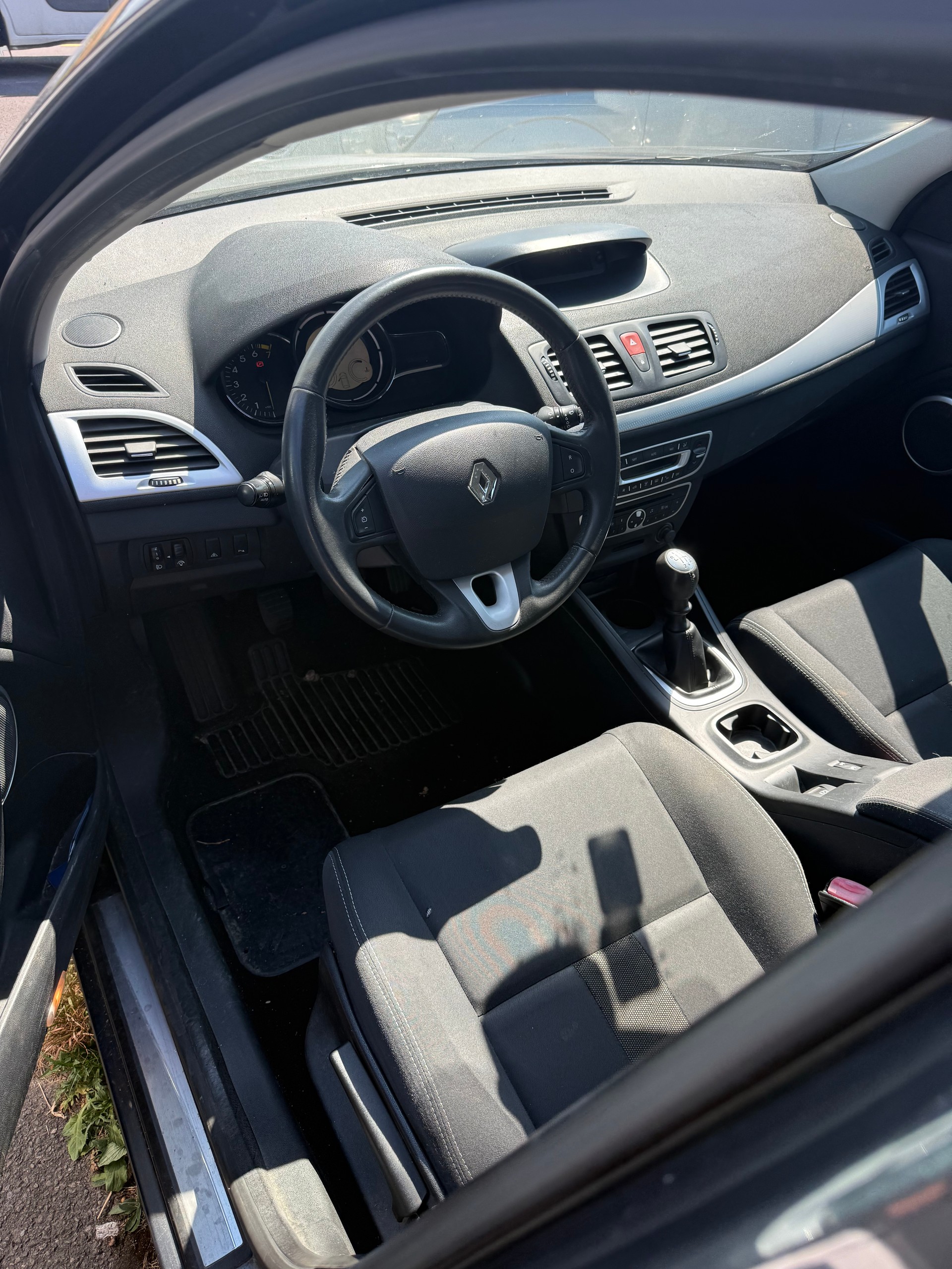 RENAULT Mégane Grandtour 1.4 16V Turbo Expression-image-5