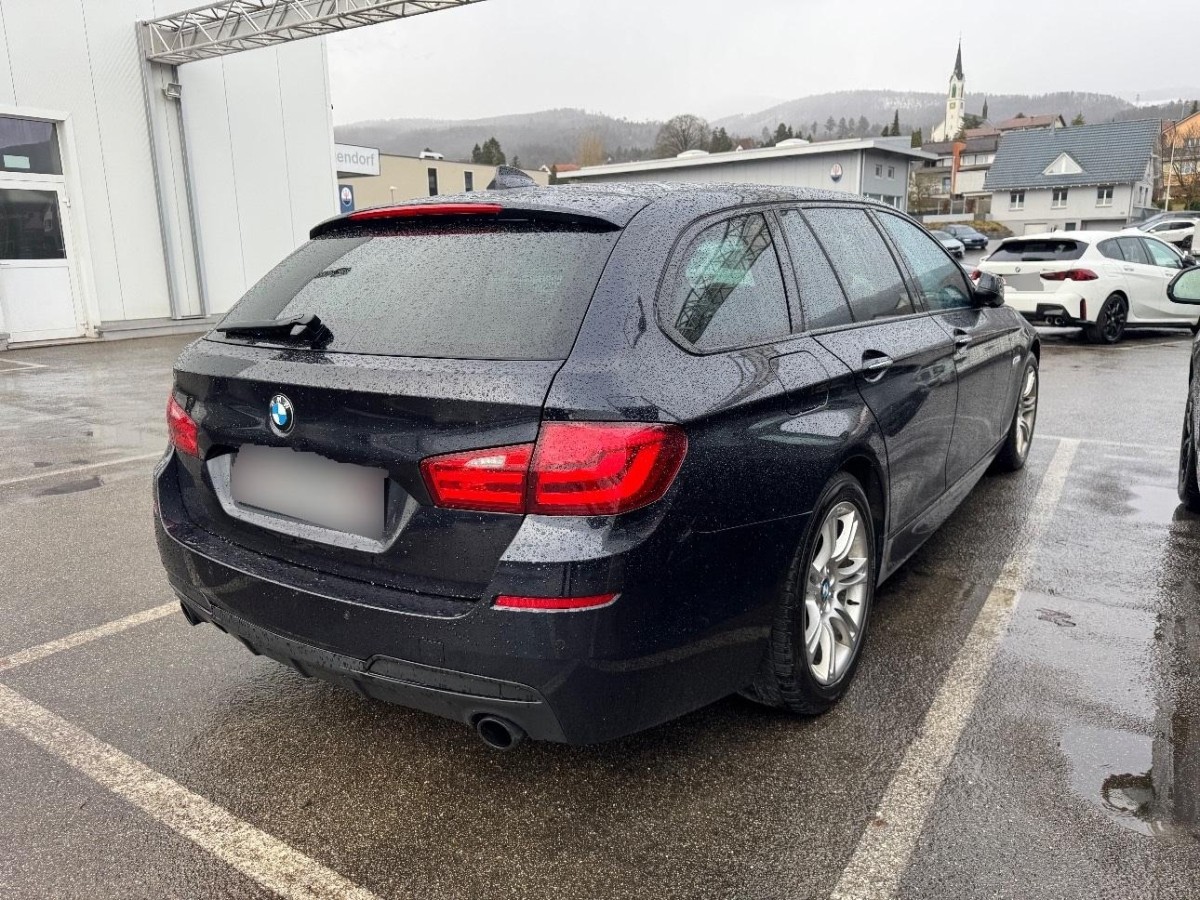BMW 535d xDrive Touring Steptronic-image-1