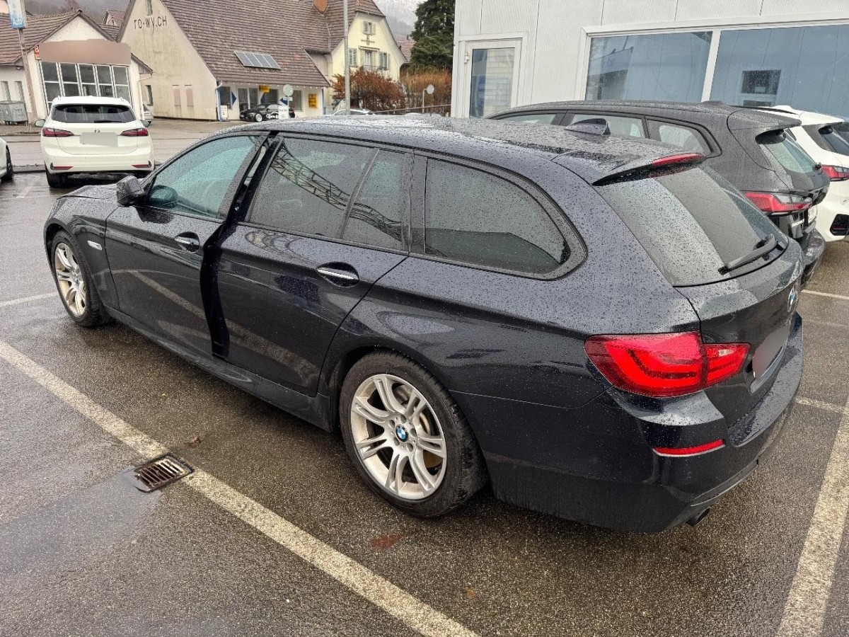 BMW 535d xDrive Touring Steptronic-image-2