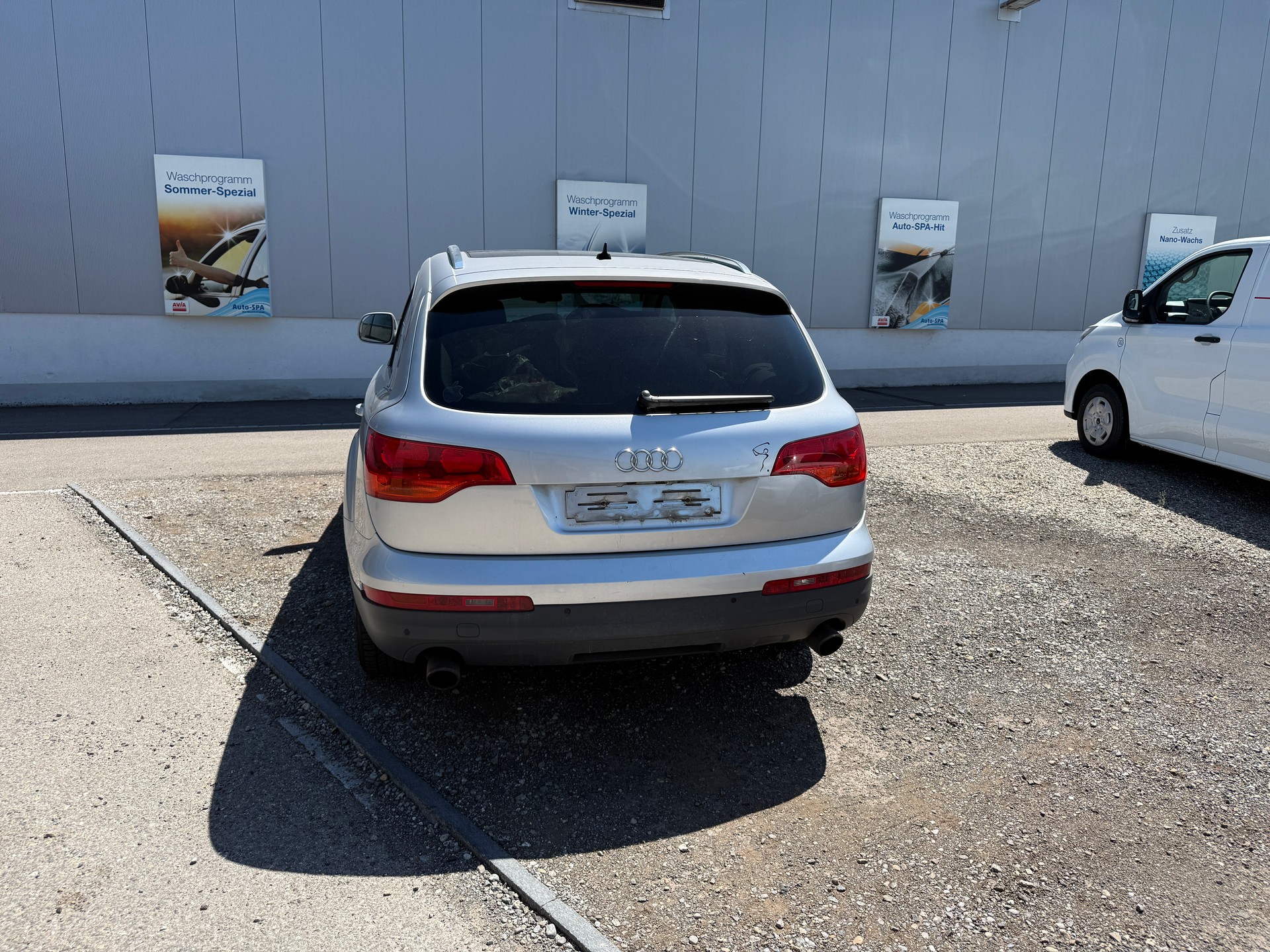 AUDI Q7 4.2 FSI quattro tiptronic-image-2